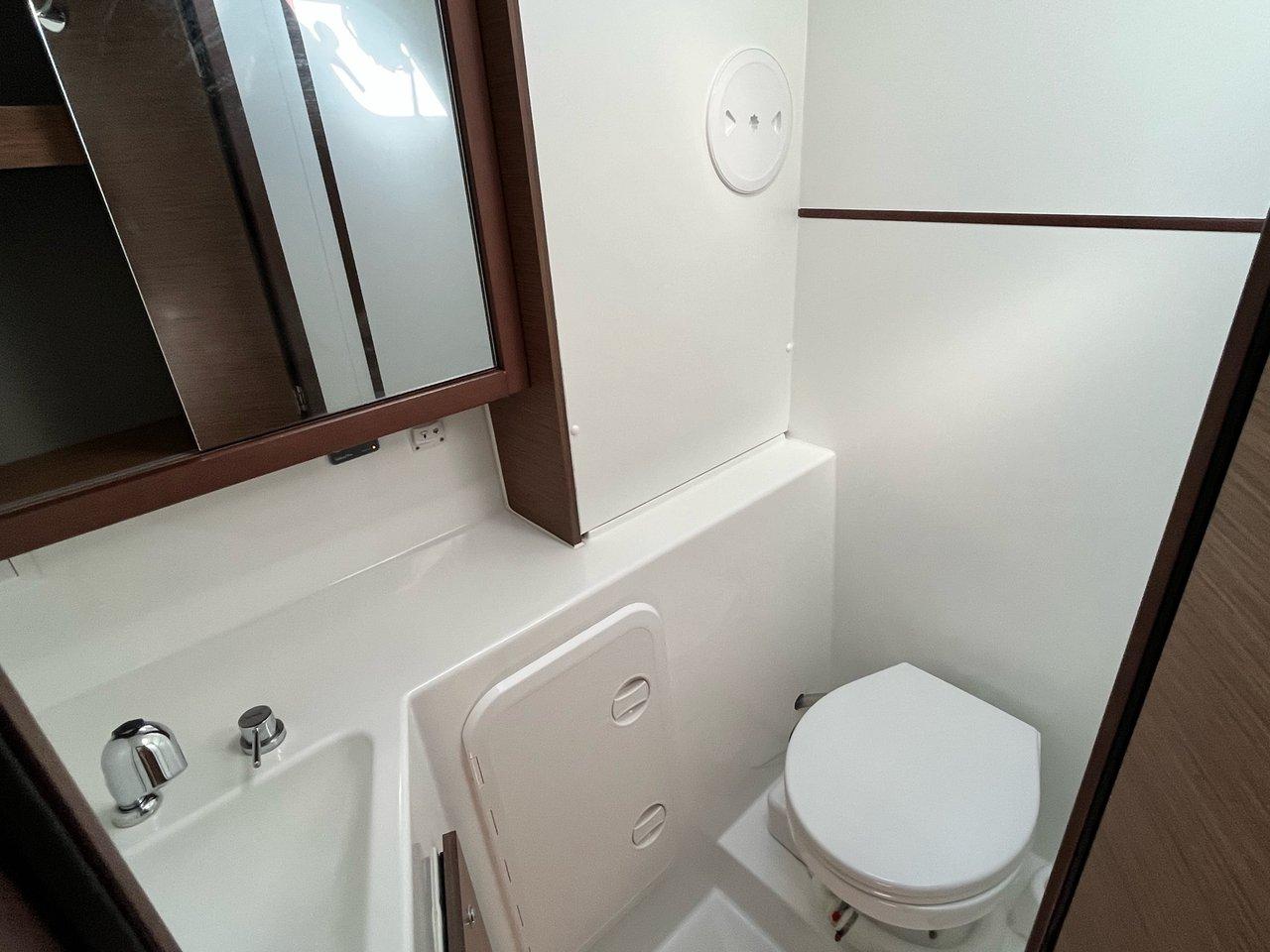 Lagoon 42 - 4 + 2 cab., picture 13