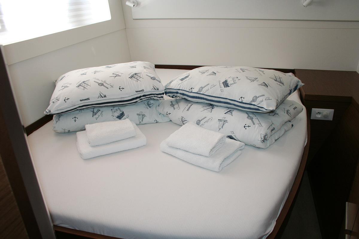 Lagoon 40 - 3 + 2 cab, picture 22