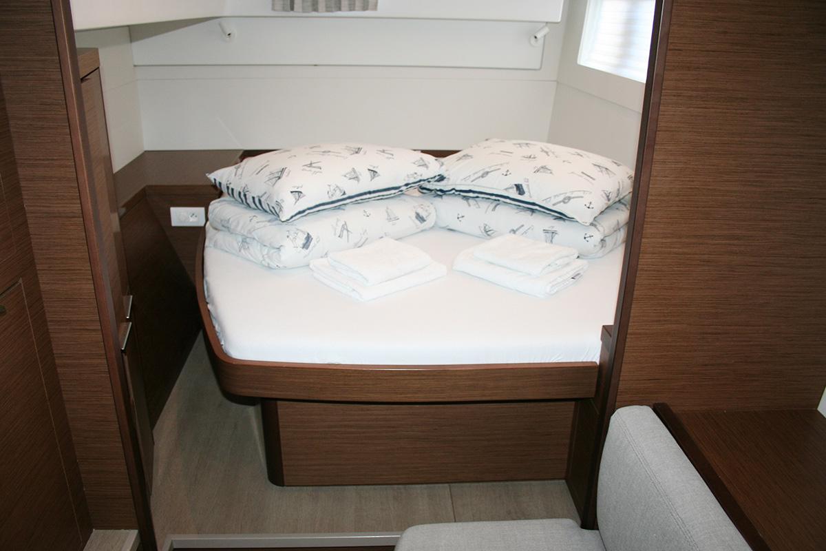 Lagoon 40 - 3 + 2 cab, picture 24