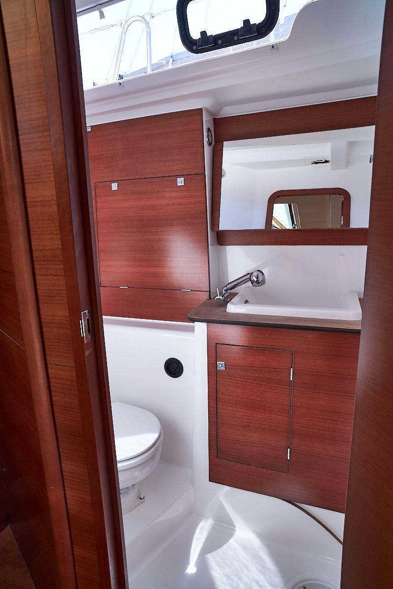 Dufour 460 GL, picture 15