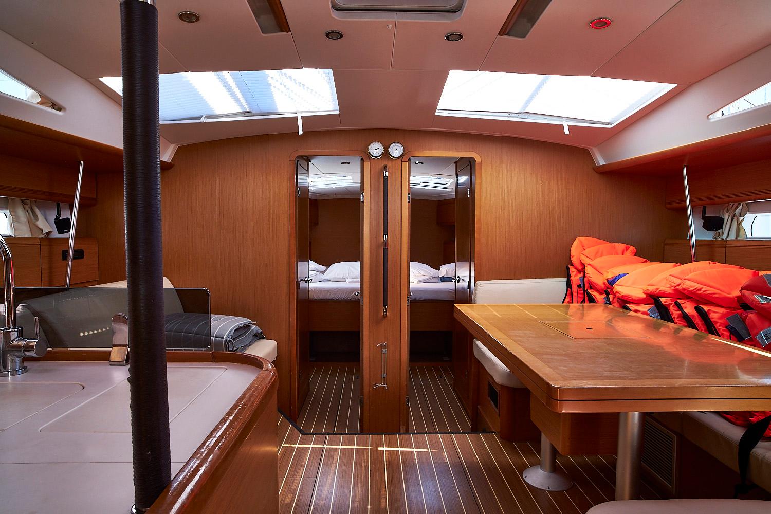 Jeanneau 53 - 5 + 1 cab., picture 4