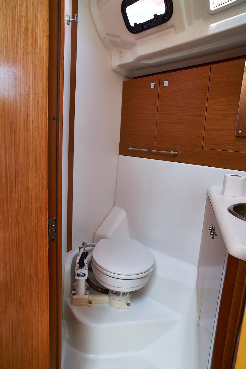 Jeanneau 53 - 5 + 1 cab., picture 11
