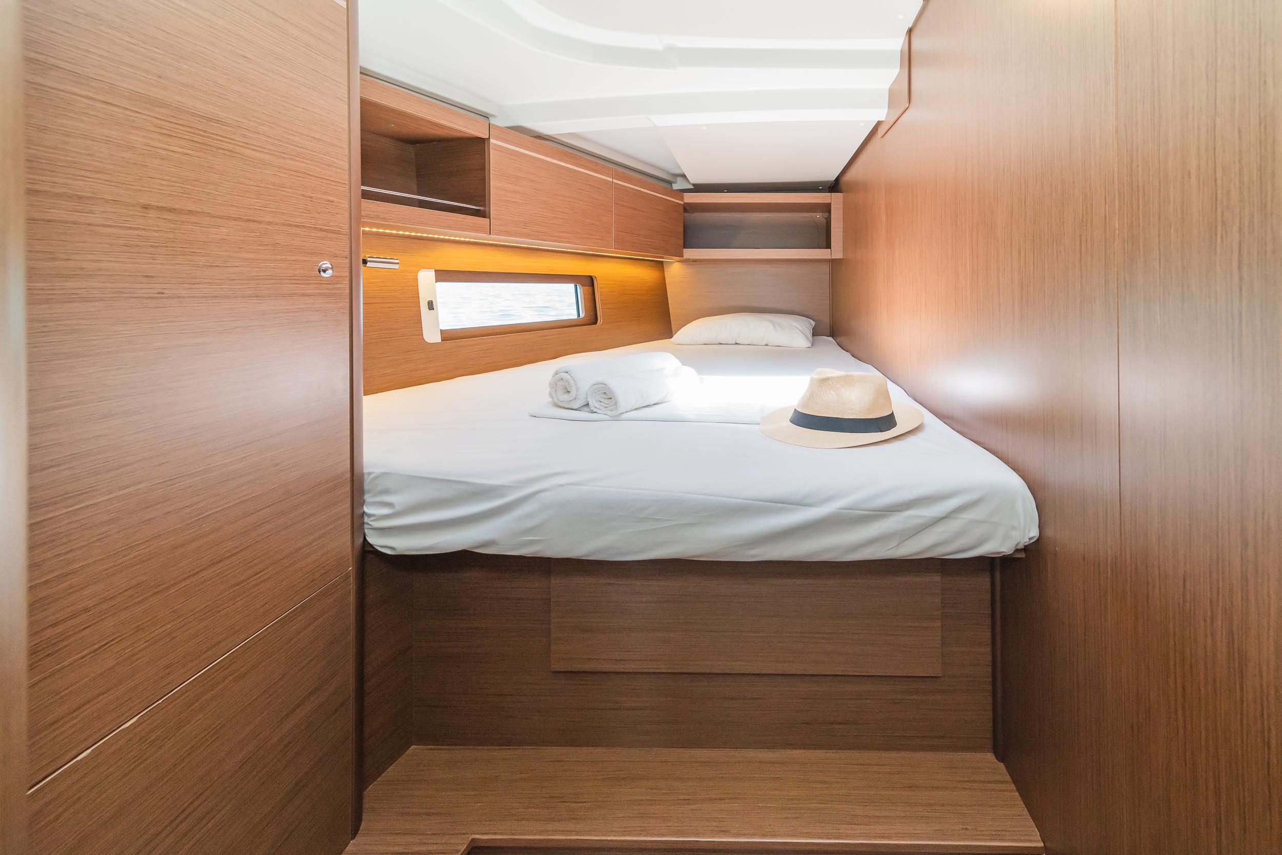 Oceanis 46.1, picture 9