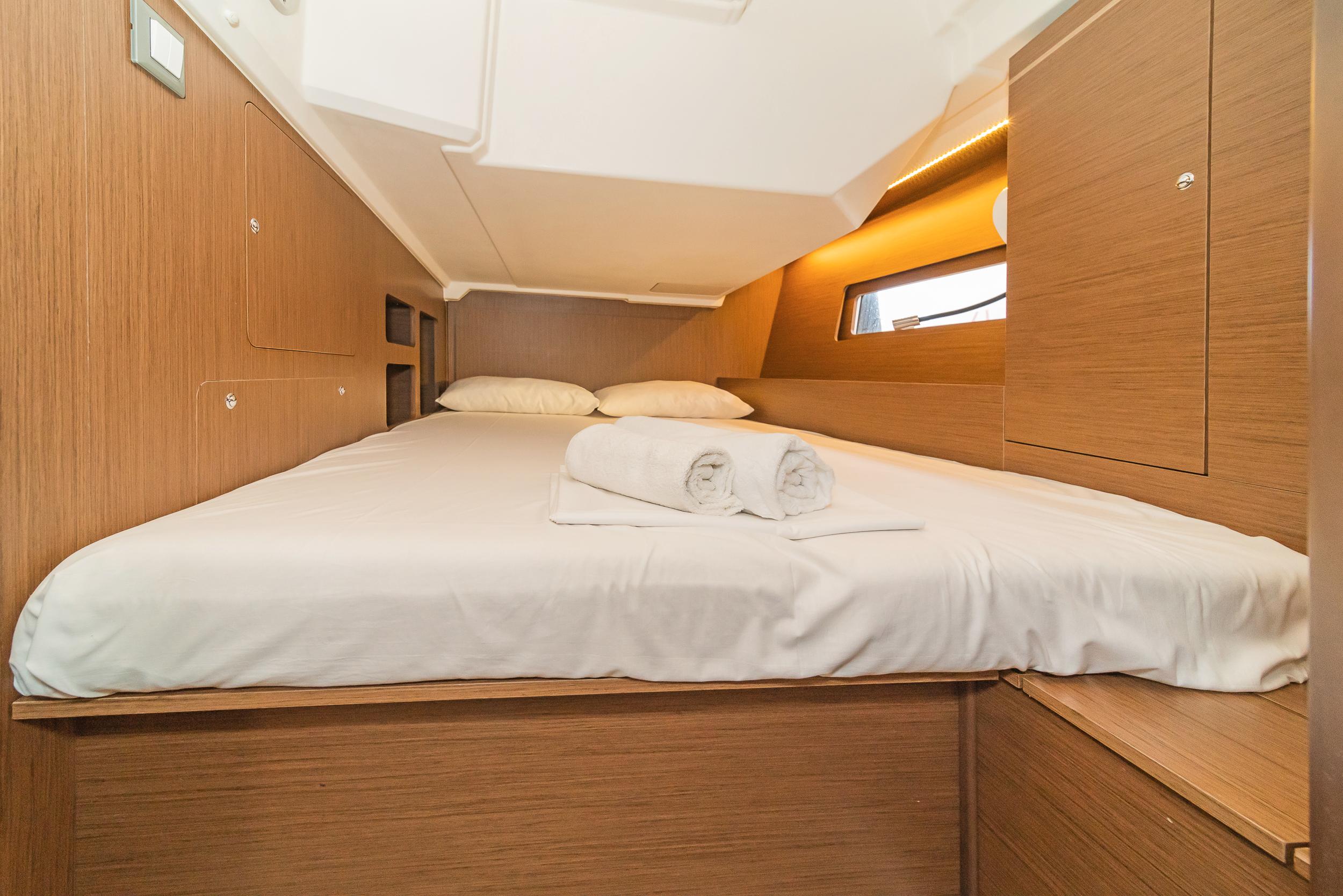 Oceanis 46.1, picture 11