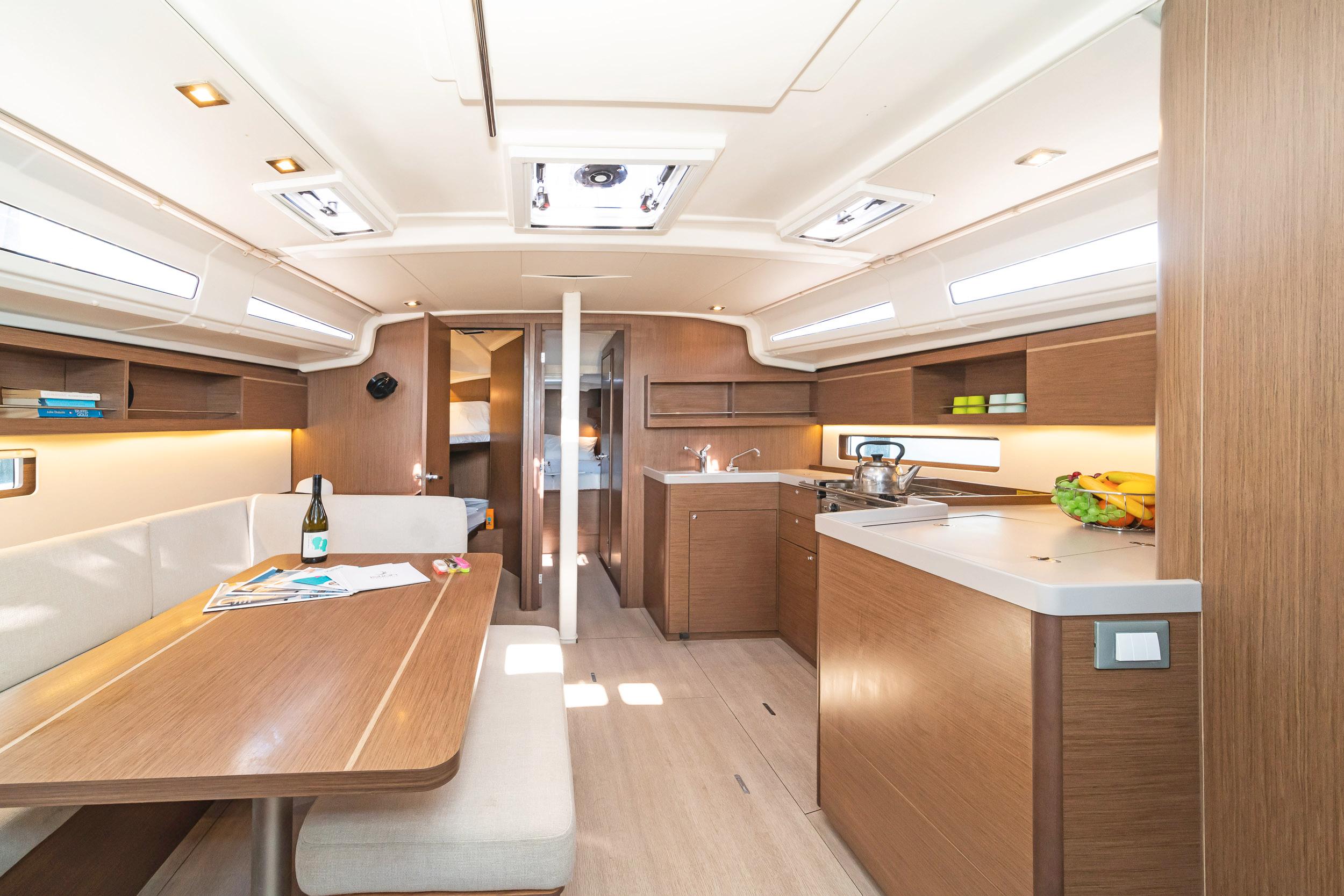 Oceanis 40.1, picture 7