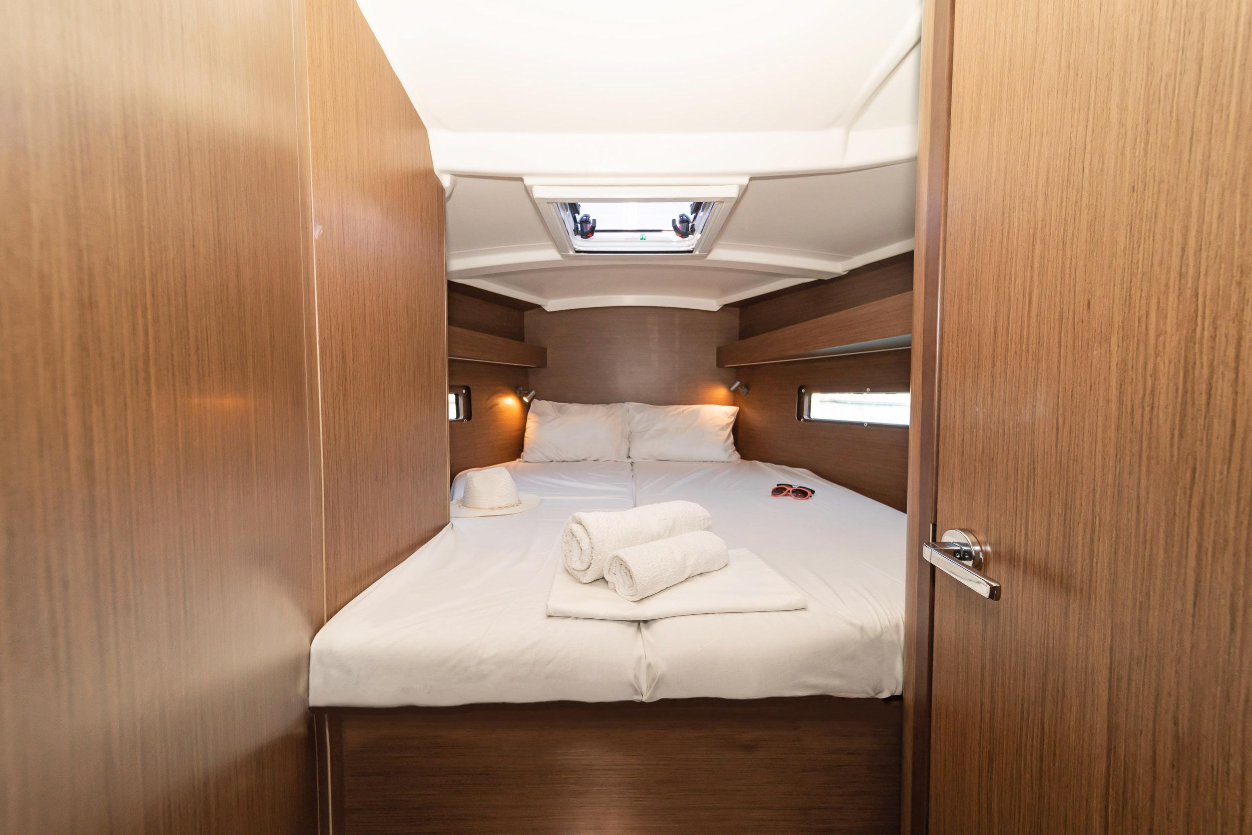 Oceanis 40.1, picture 4