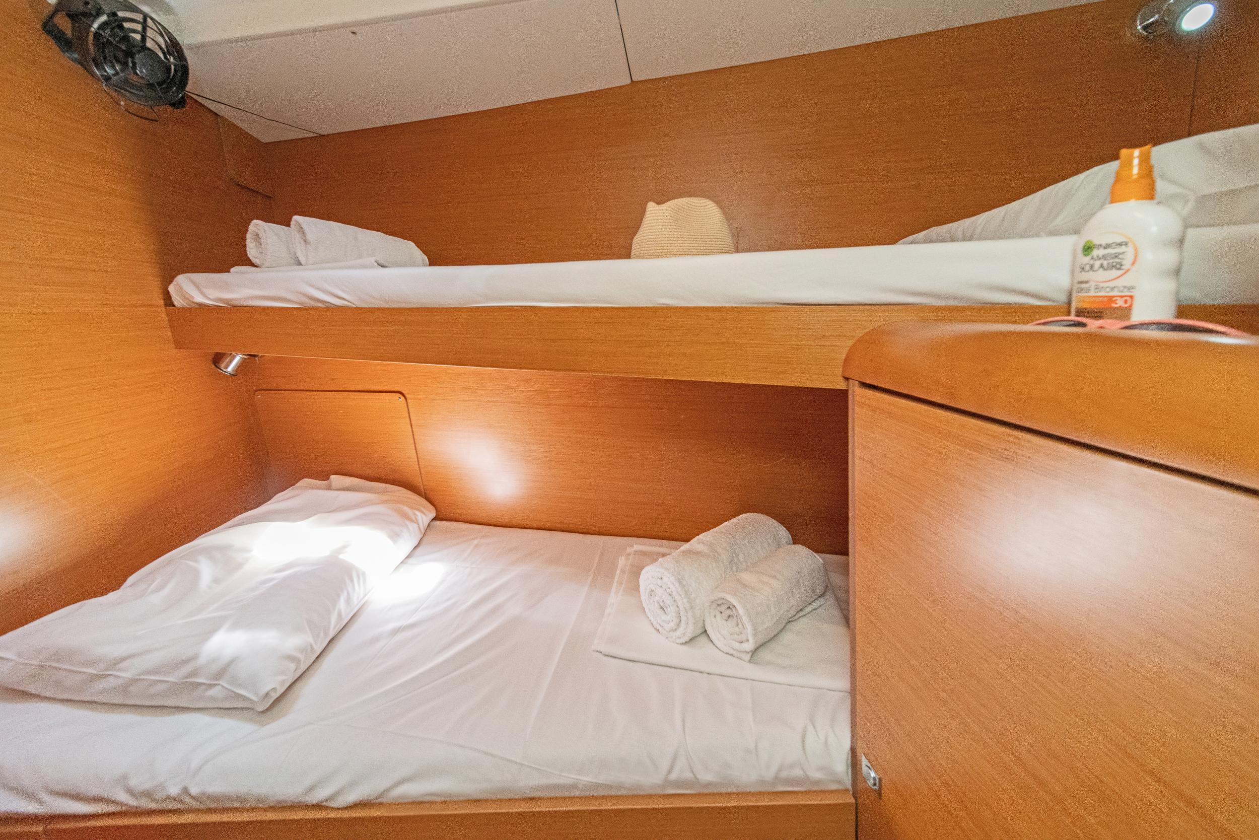 Sun Odyssey 439, picture 6