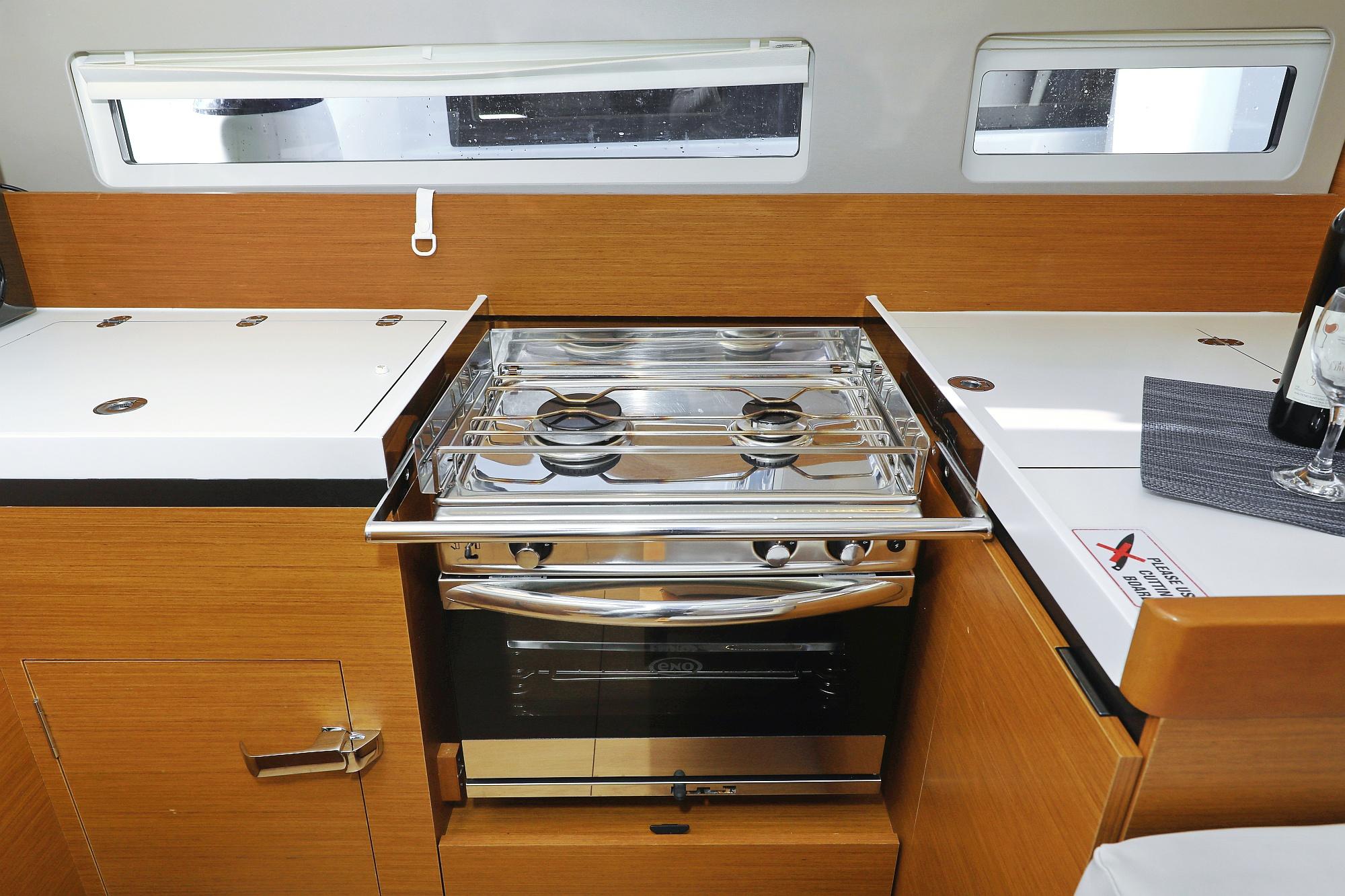 Sun Odyssey 410 - 3 cab., picture 12