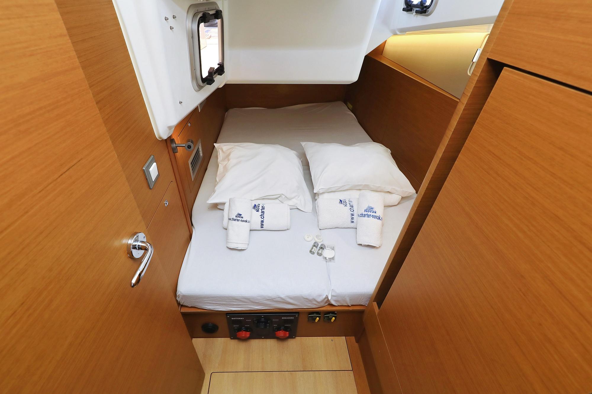 Sun Odyssey 410 - 3 cab., picture 13