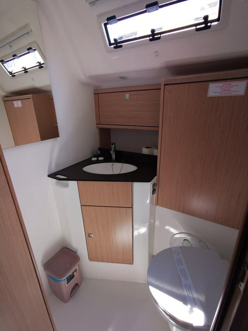 Bavaria Cruiser 51, picture 17