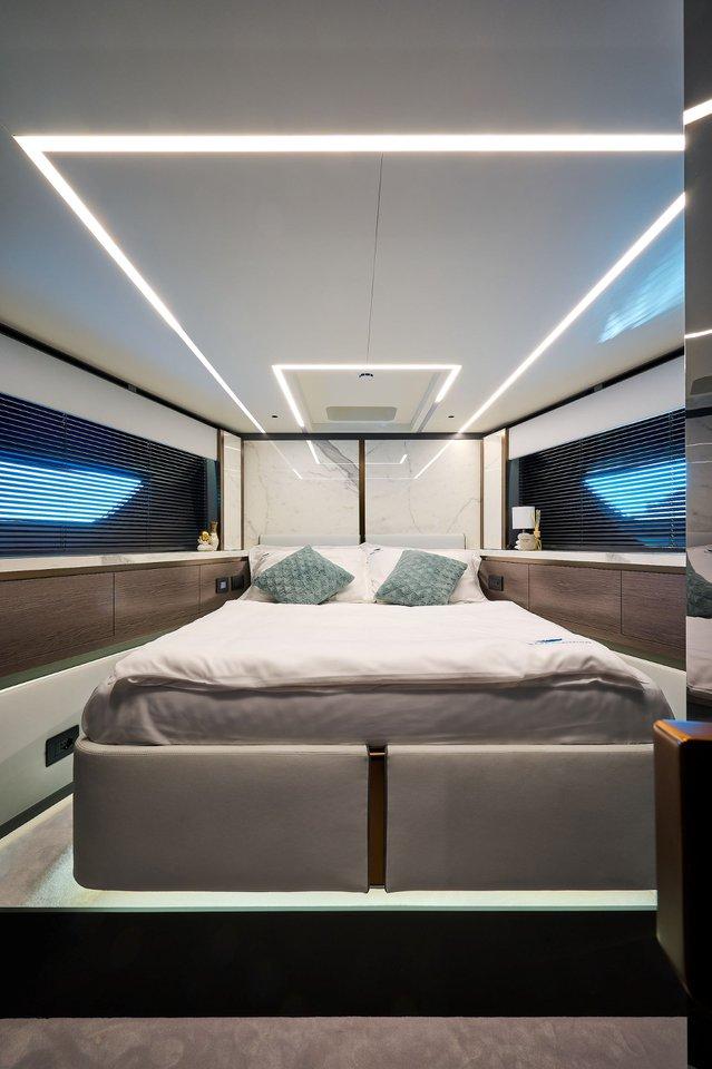 Explorer Fly 62, picture 19