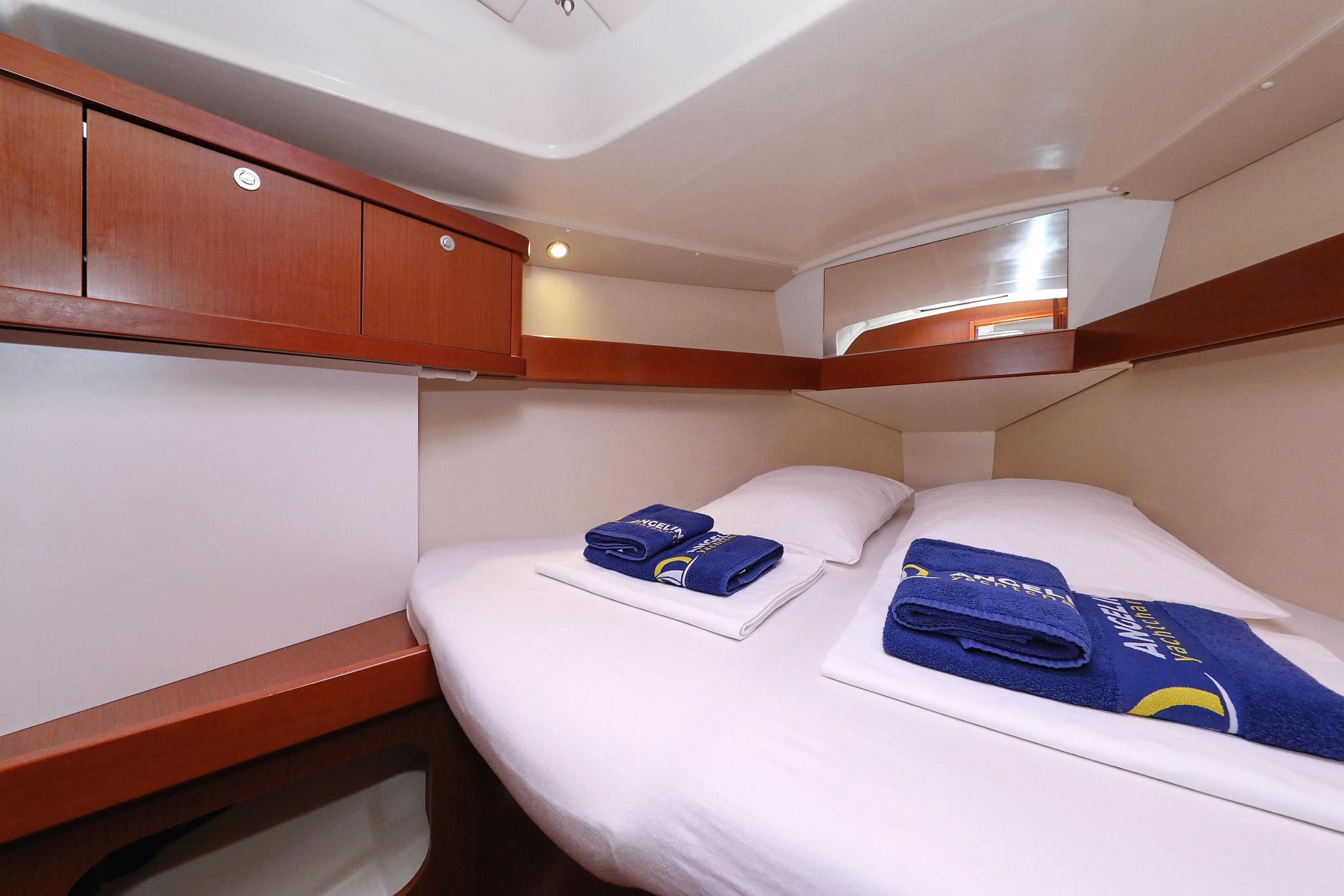 Oceanis 34, picture 24