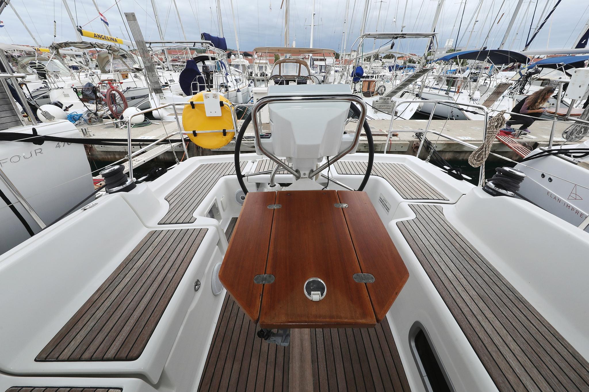 Oceanis 34, picture 9