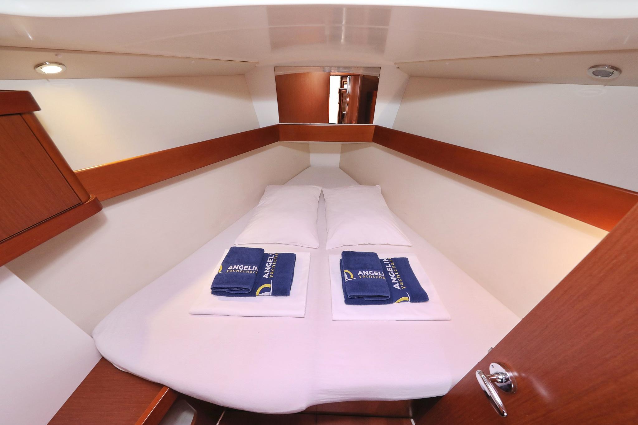 Oceanis 34, picture 25