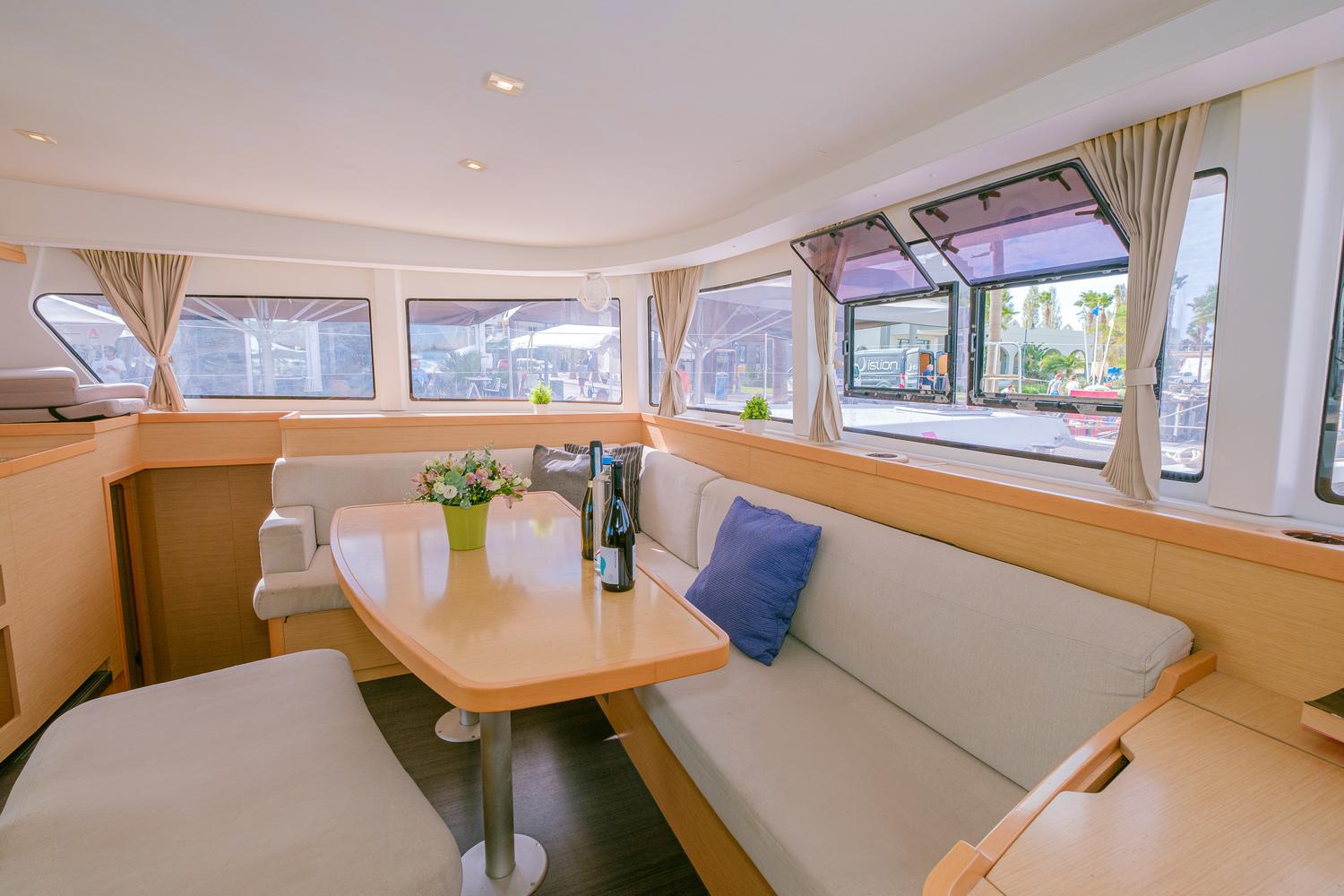 Lagoon 42 - 4 + 2 cab., picture 10