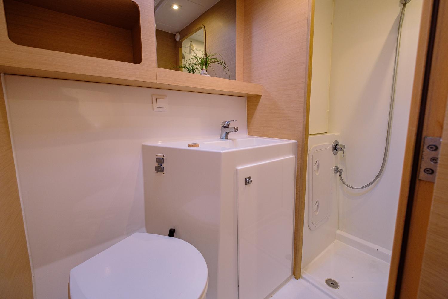 Lagoon 42 - 4 + 2 cab., picture 7