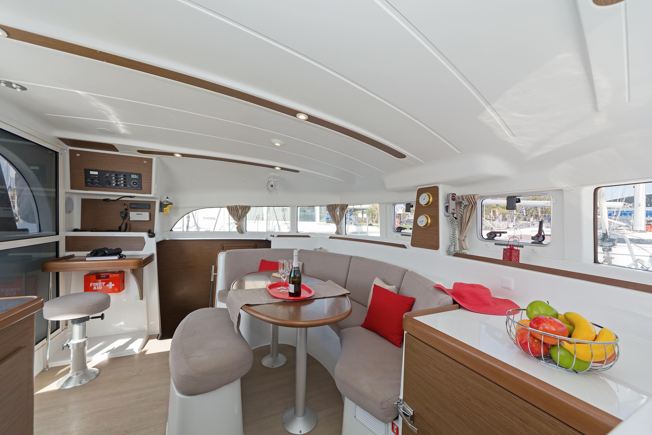 Lagoon 380 S2 - 4 + 2 cab. - Eleven, picture 10