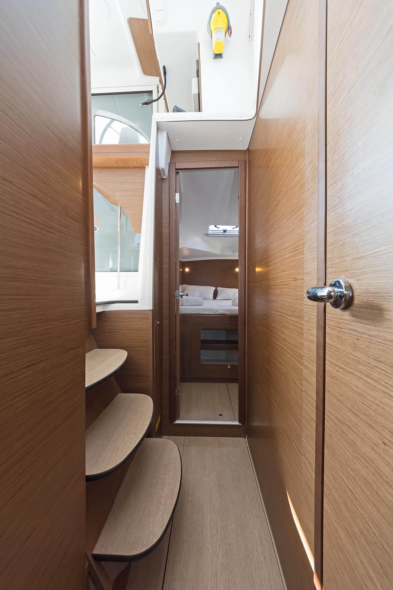 Lagoon 380 S2 - 4 + 2 cab. - Eleven, picture 13