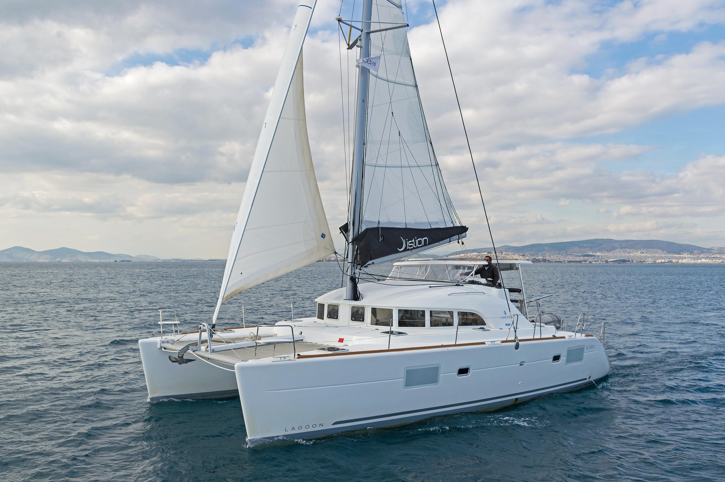 Lagoon 380 S2 - 4 + 2 cab. - Eleven, picture 1