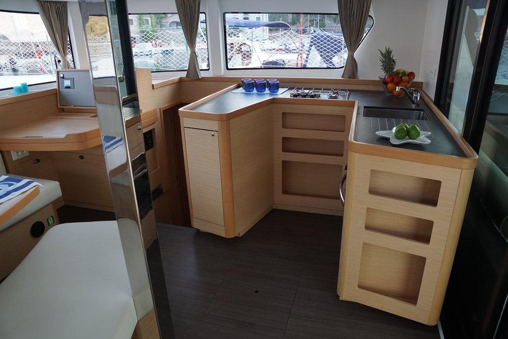 Lagoon 42 - 4 + 1 cab. - Galapagos, picture 10