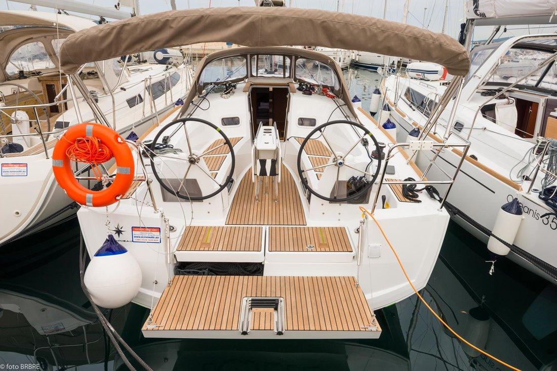 Sun Odyssey 349 - 3 cab., picture 3