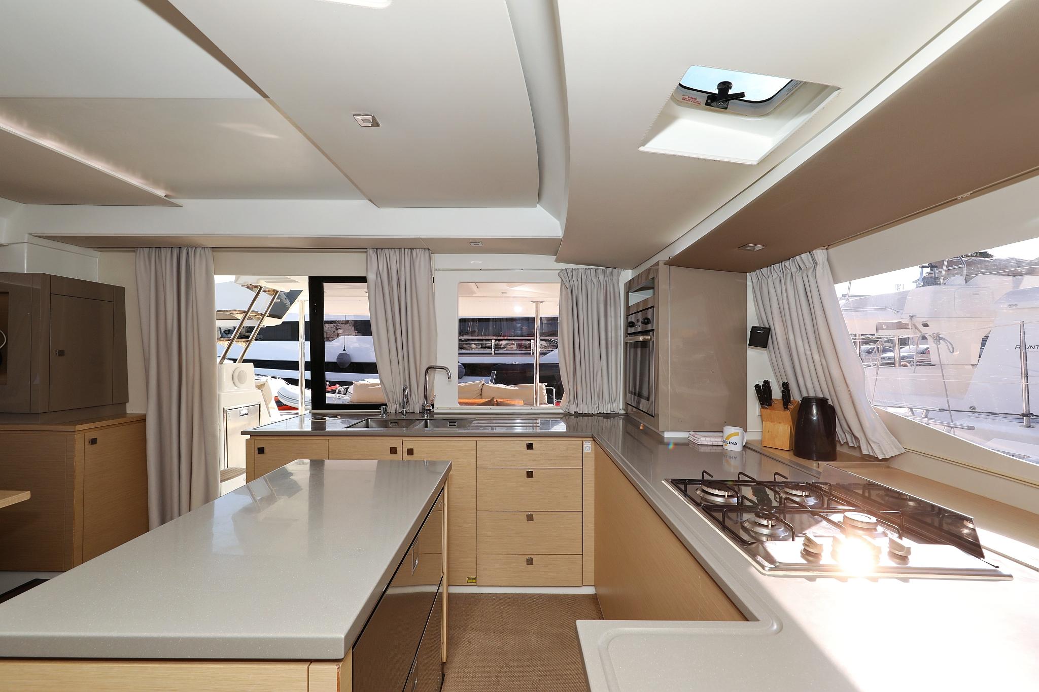 Fountaine Pajot Saba 50 - 6 + 1 cab., picture 20