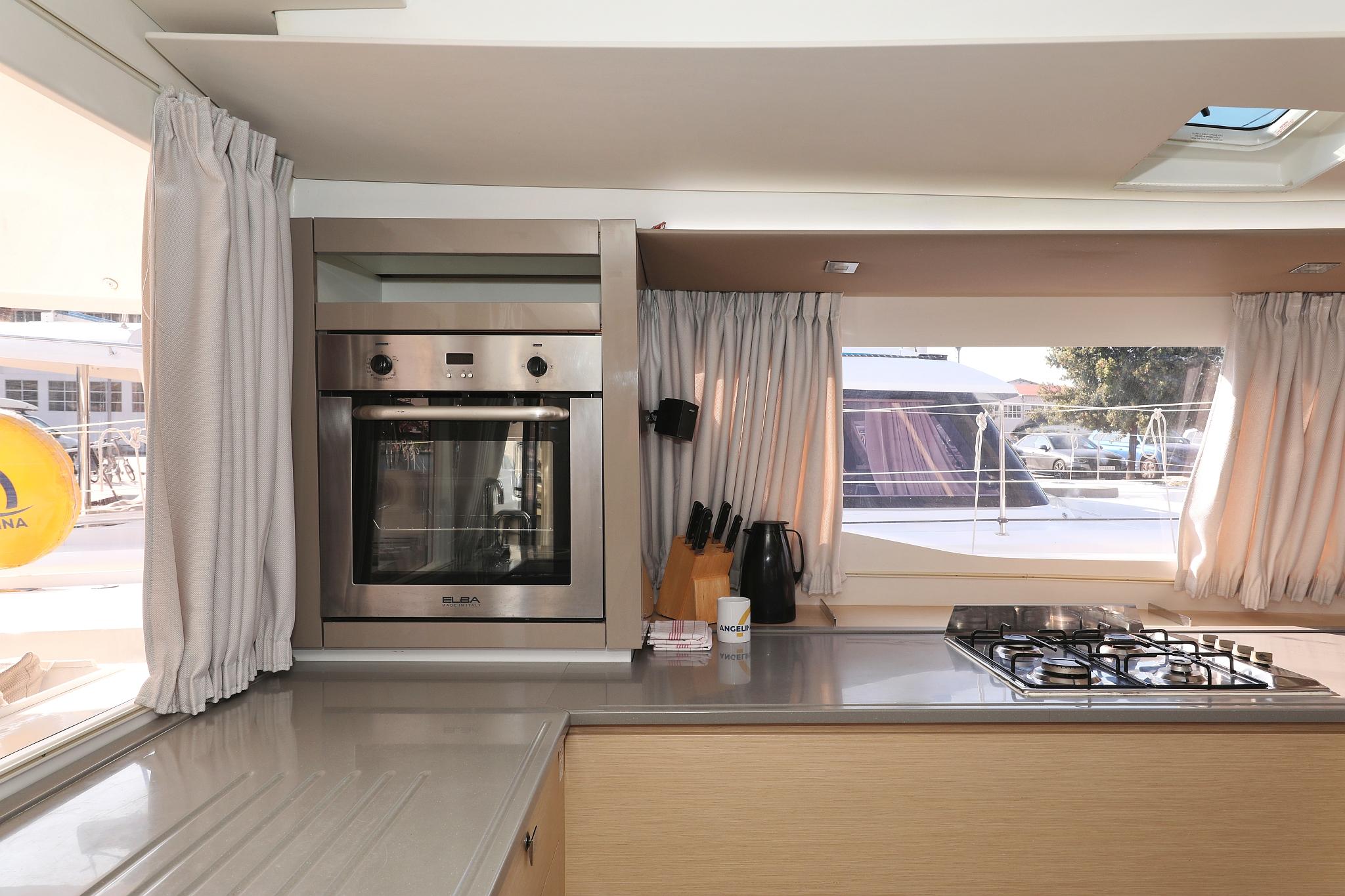 Fountaine Pajot Saba 50 - 6 + 1 cab., picture 22