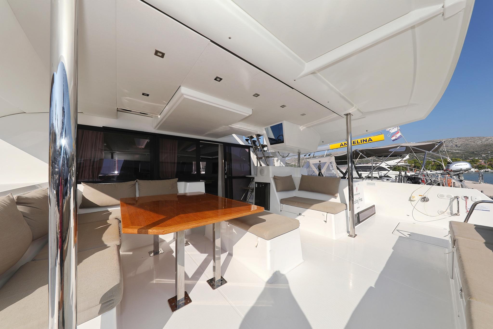 Fountaine Pajot Saba 50 - 6 + 1 cab., picture 5