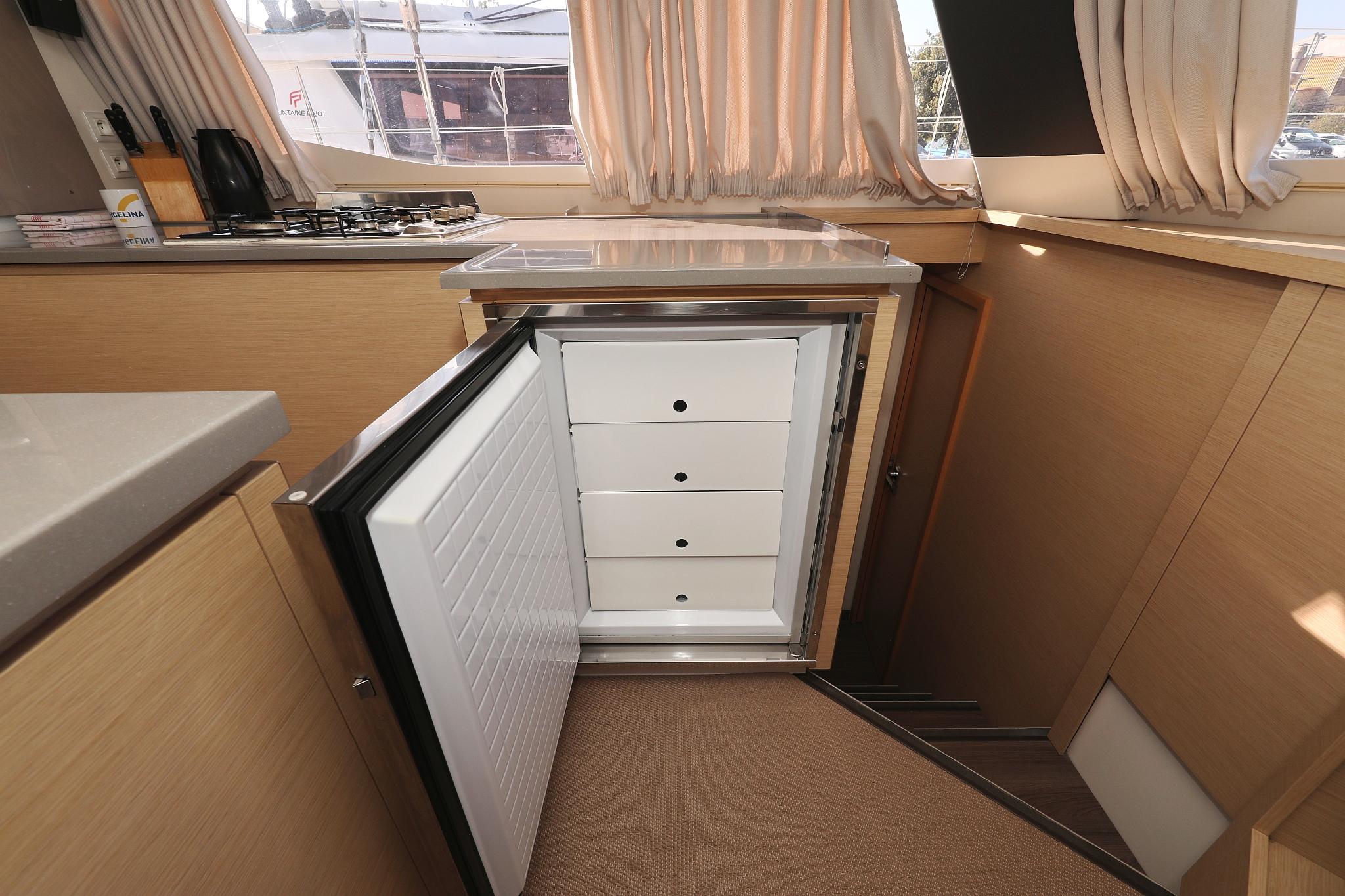 Fountaine Pajot Saba 50 - 6 + 1 cab., picture 38