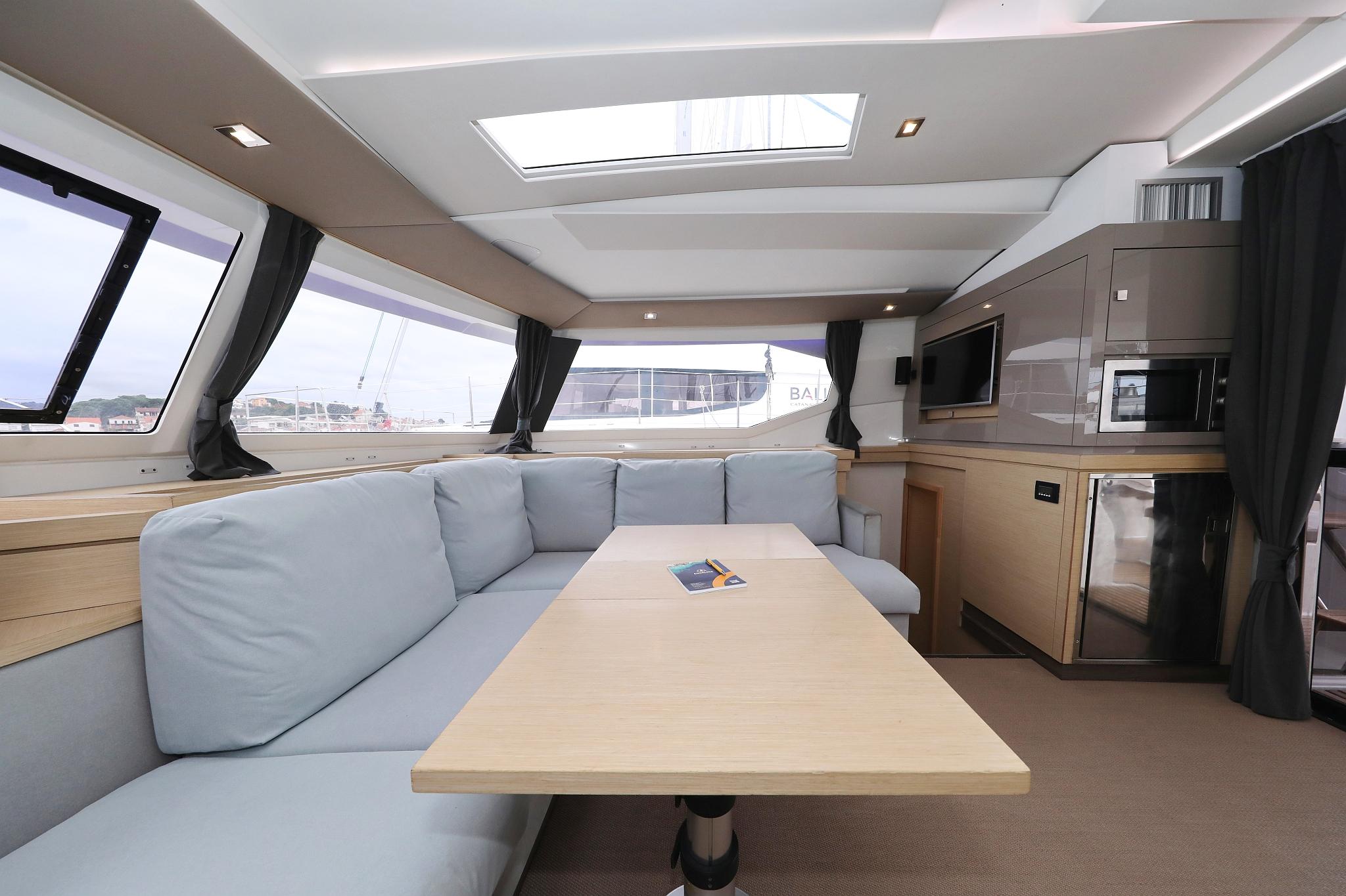 Fountaine Pajot Saona 47 Quintet - 5 + 1 cab., picture 19