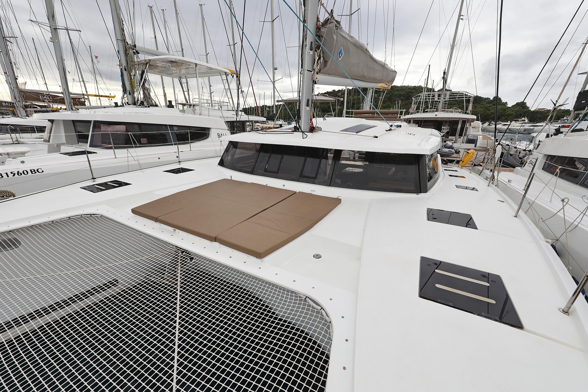 Fountaine Pajot Saona 47 Quintet - 5 + 1 cab., picture 12