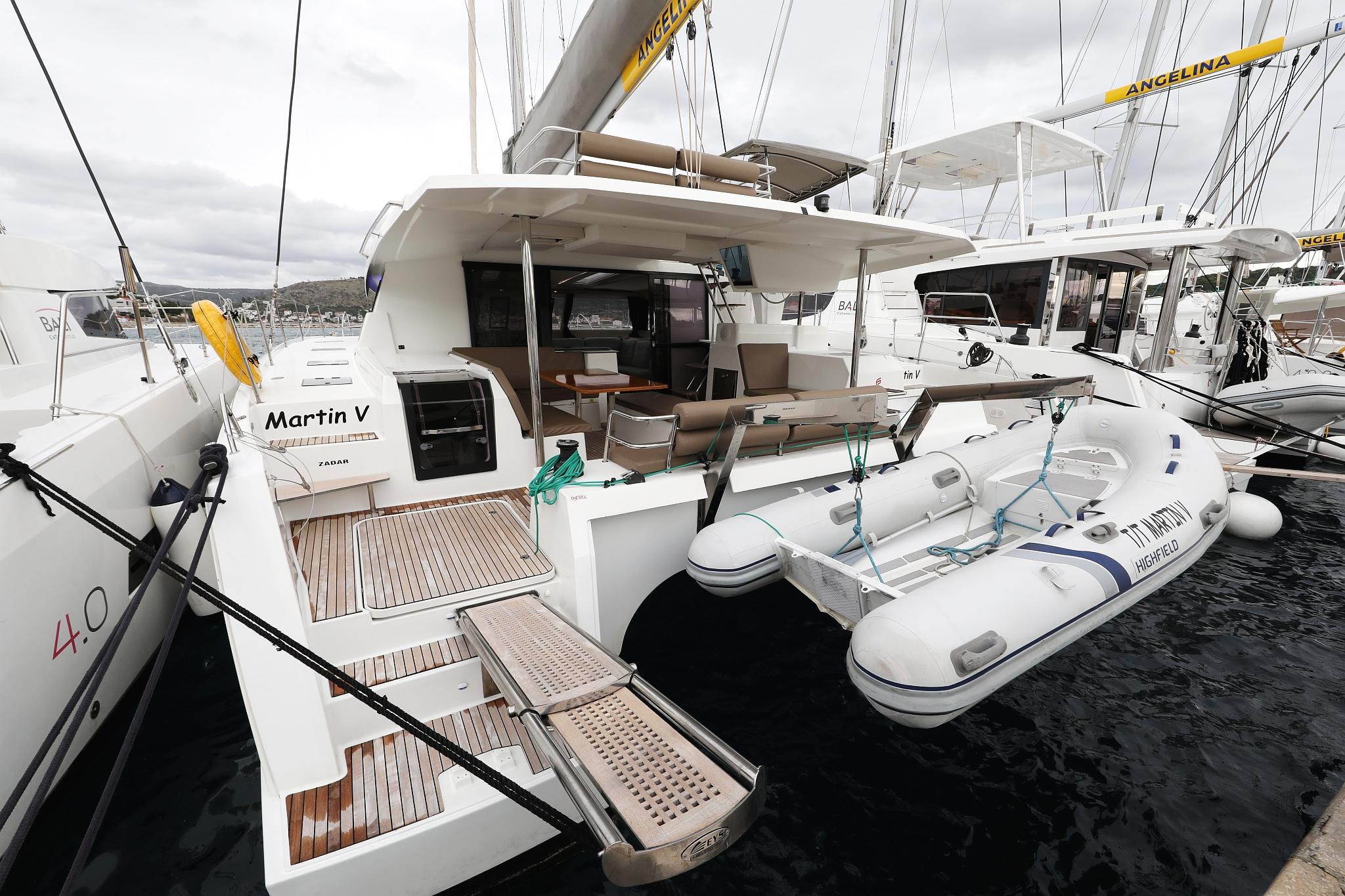 Fountaine Pajot Saona 47 Quintet - 5 + 1 cab., picture 3