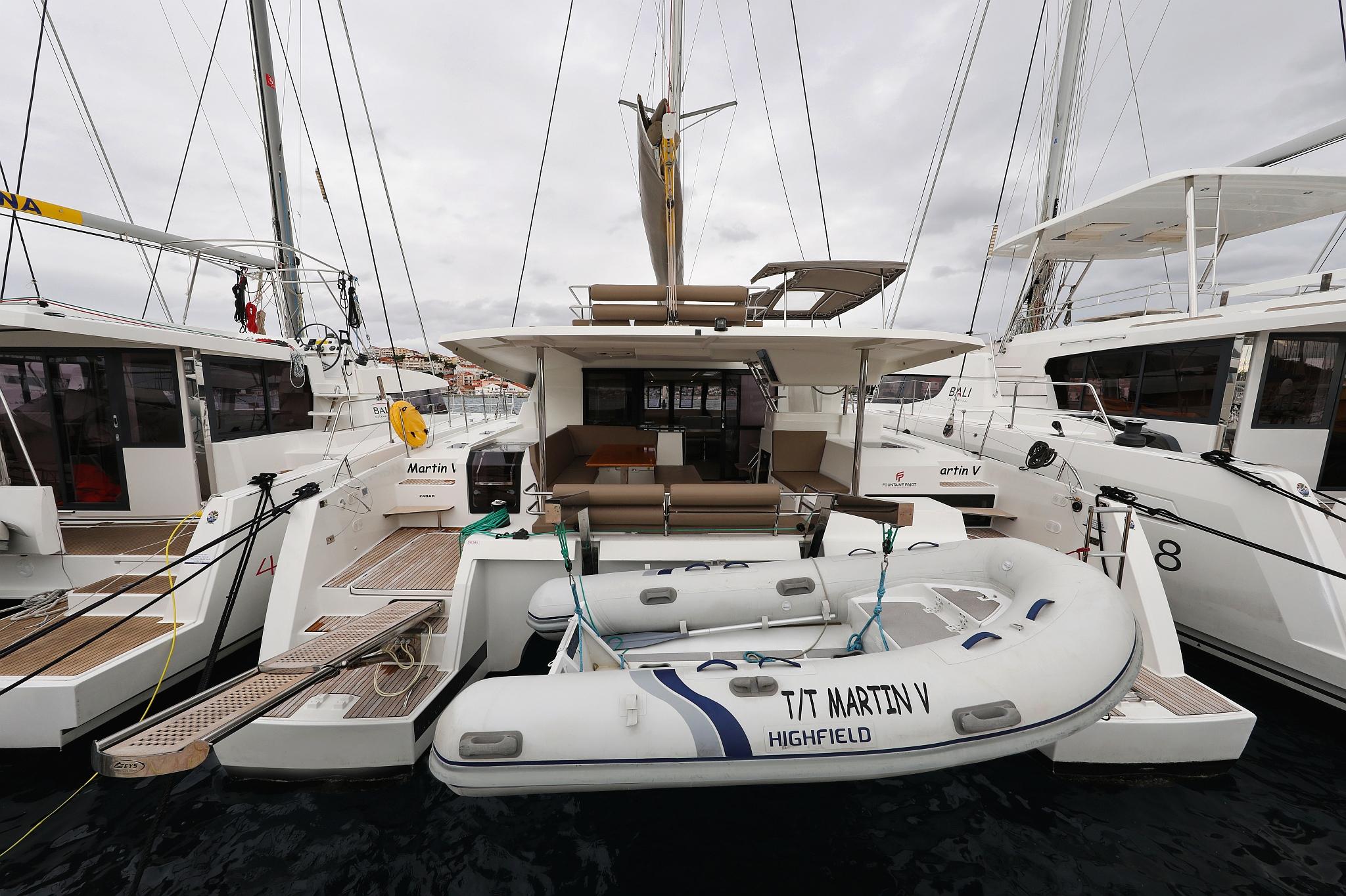 Fountaine Pajot Saona 47 Quintet - 5 + 1 cab., picture 1