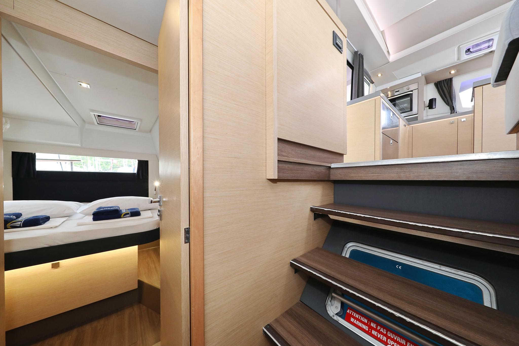 Fountaine Pajot Saona 47 Quintet - 5 + 1 cab., picture 23