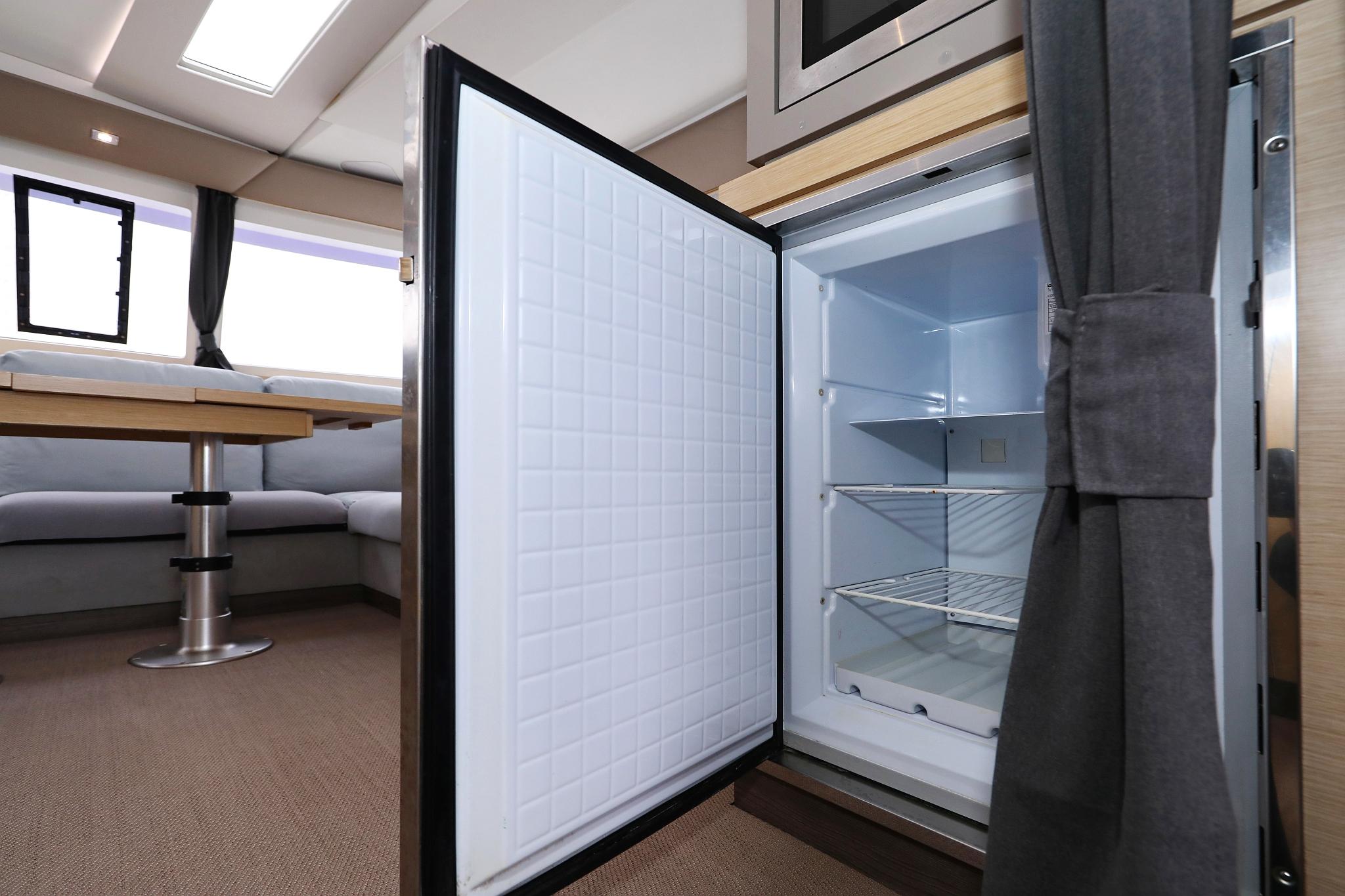 Fountaine Pajot Saona 47 Quintet - 5 + 1 cab., picture 42