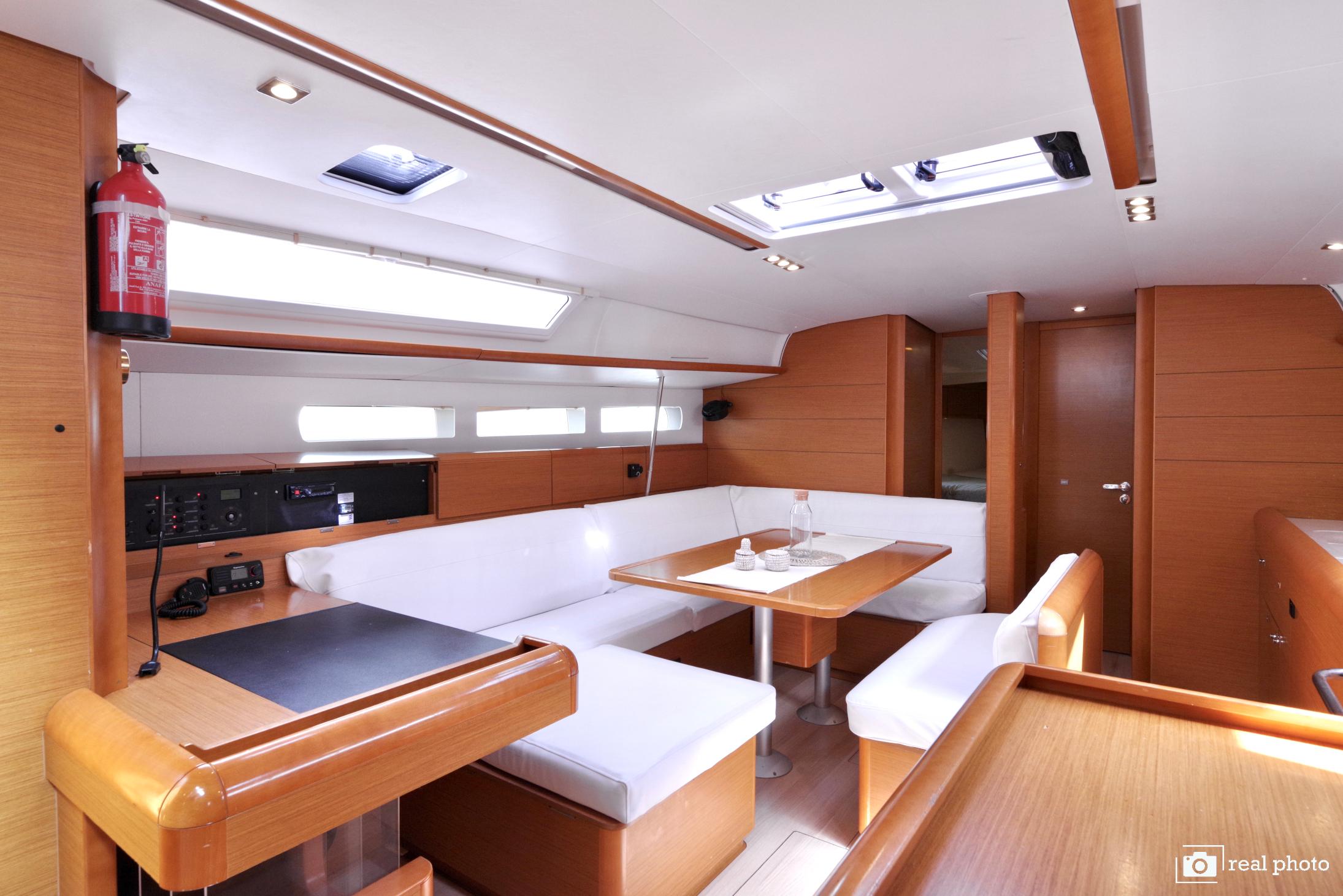 Sun Odyssey 519 - 5 cab. - Bianca, picture 5