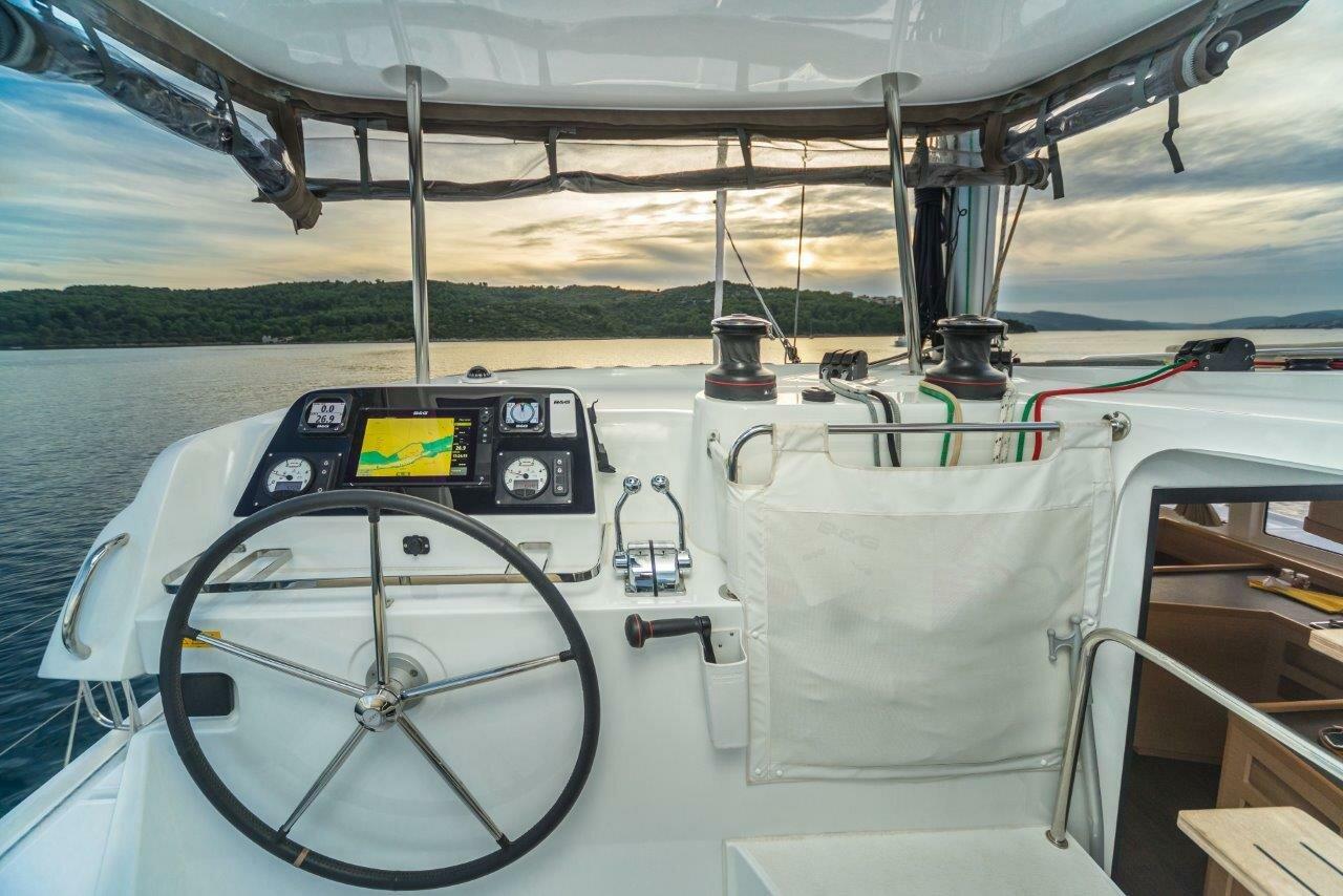 Lagoon 42 - 4 + 2 cab., picture 7