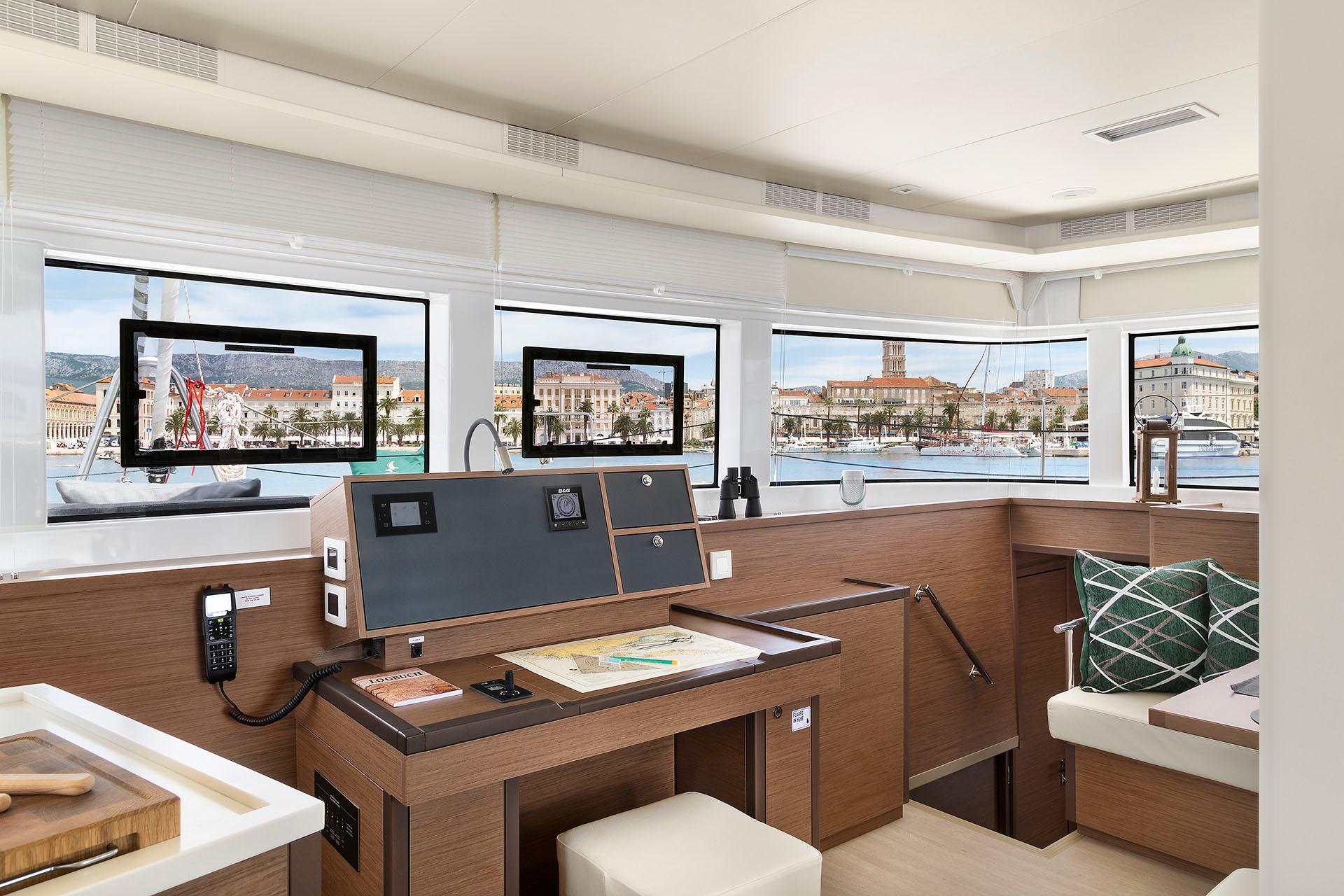 Lagoon 52 F OW - 3 + 2 cab., picture 9