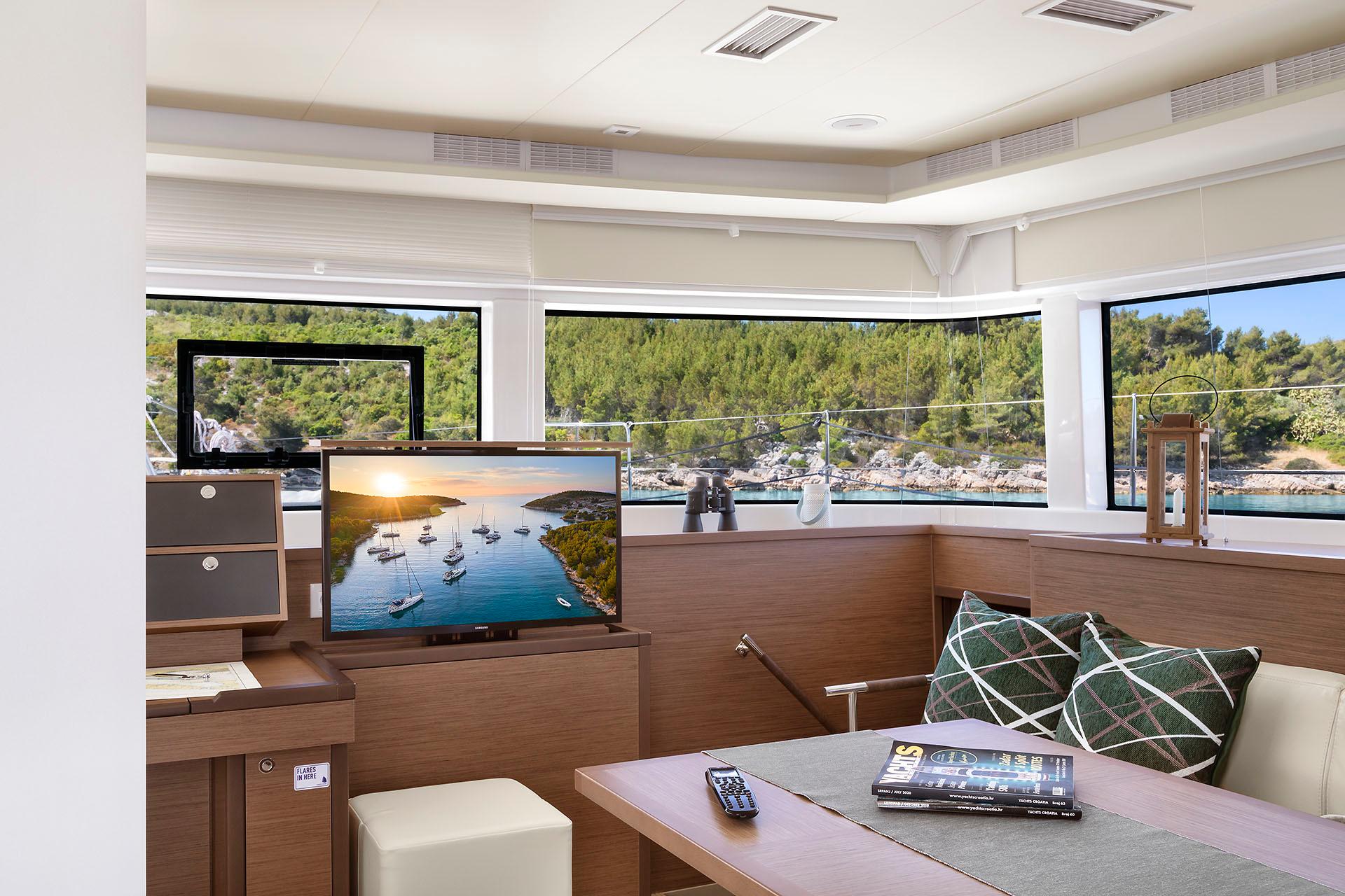 Lagoon 52 F OW - 3 + 2 cab., picture 12