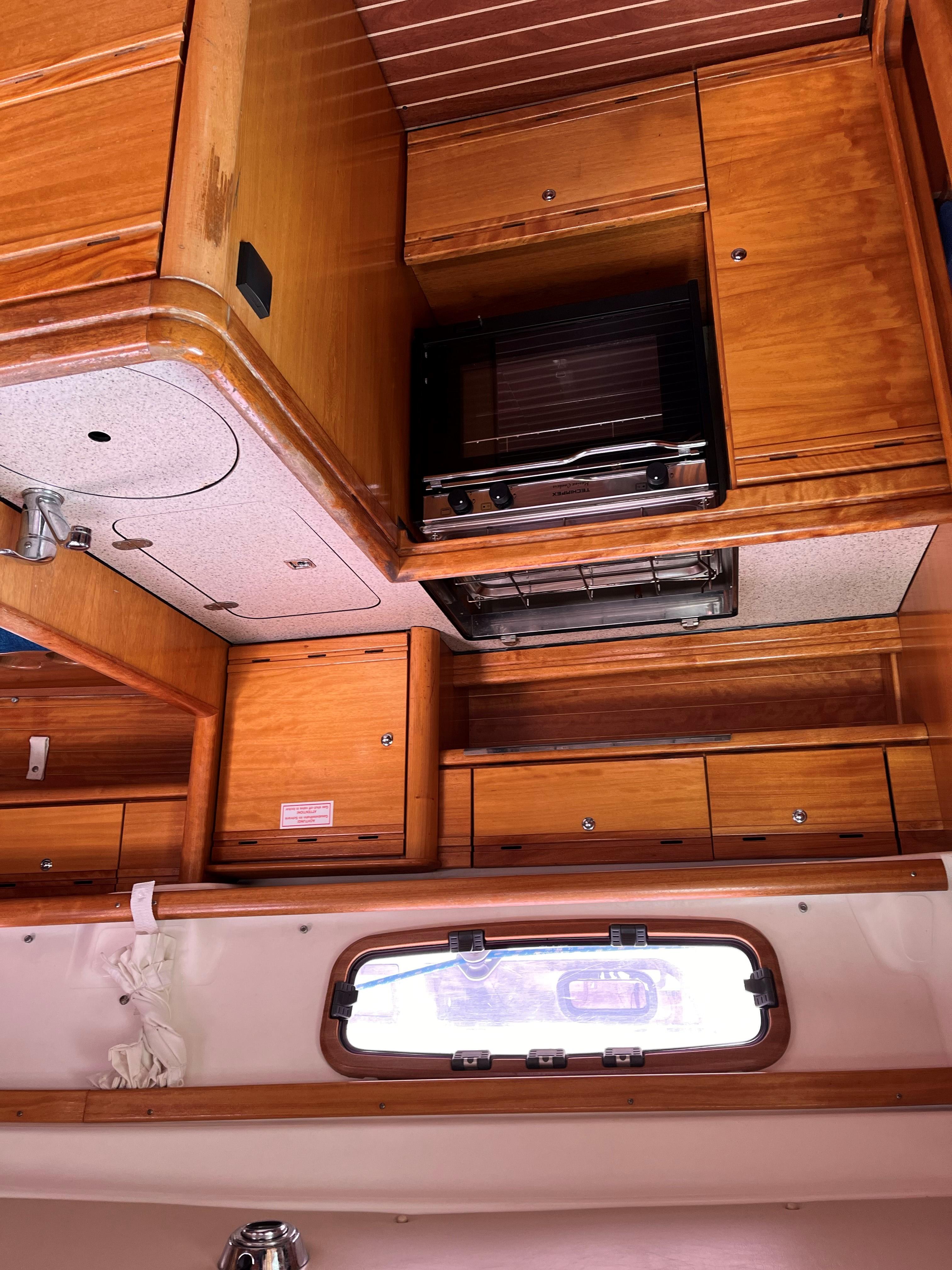 Bavaria 33 Cruiser, picture 4