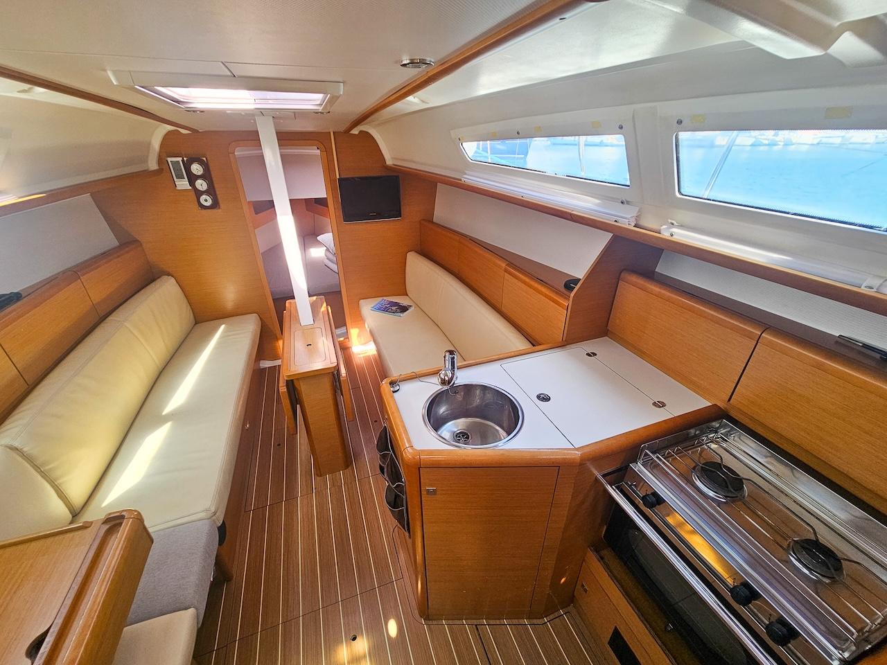 Sun Odyssey 33i - 2 cab., picture 4