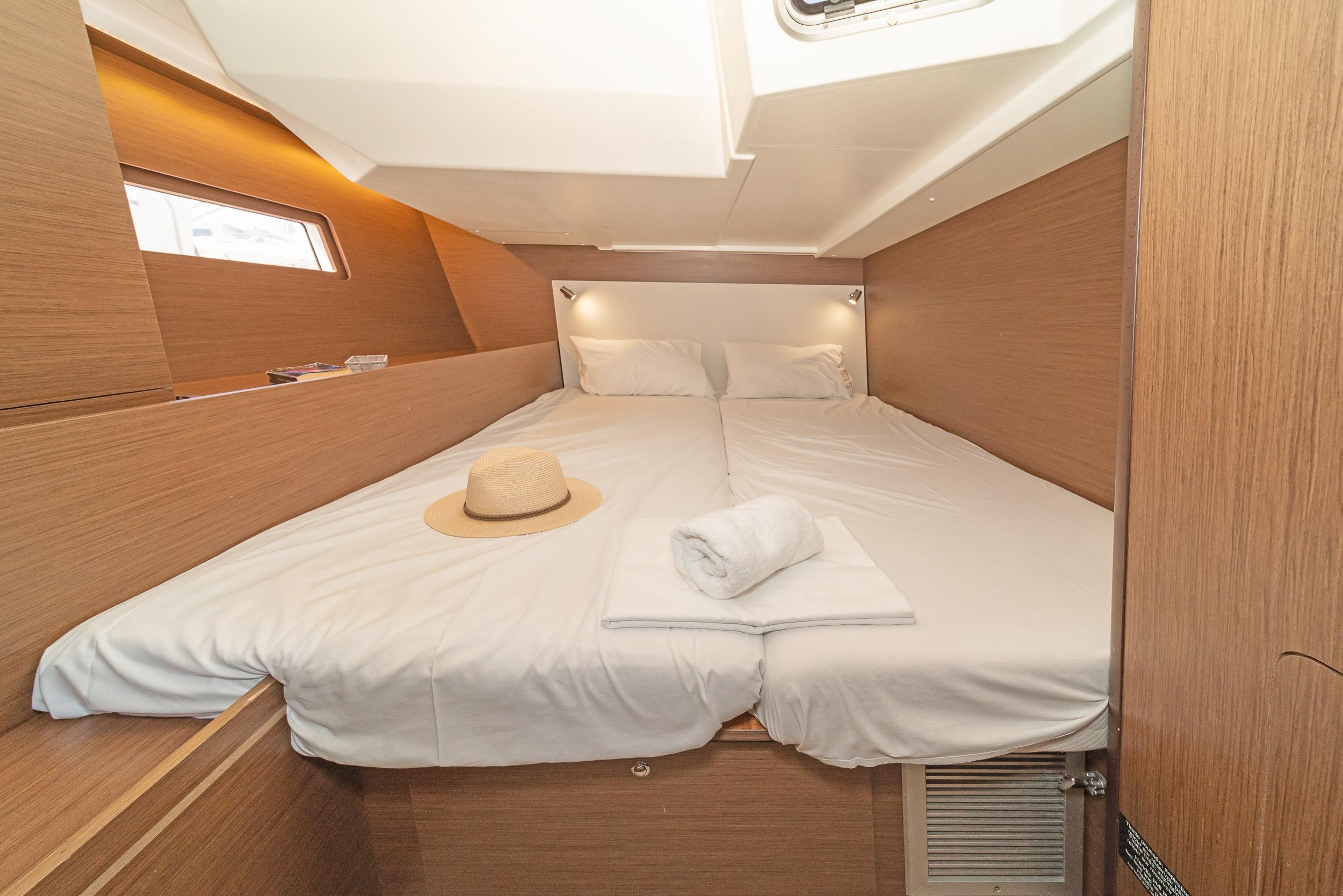 Oceanis 51.1 - 5 + 1 cab., picture 4