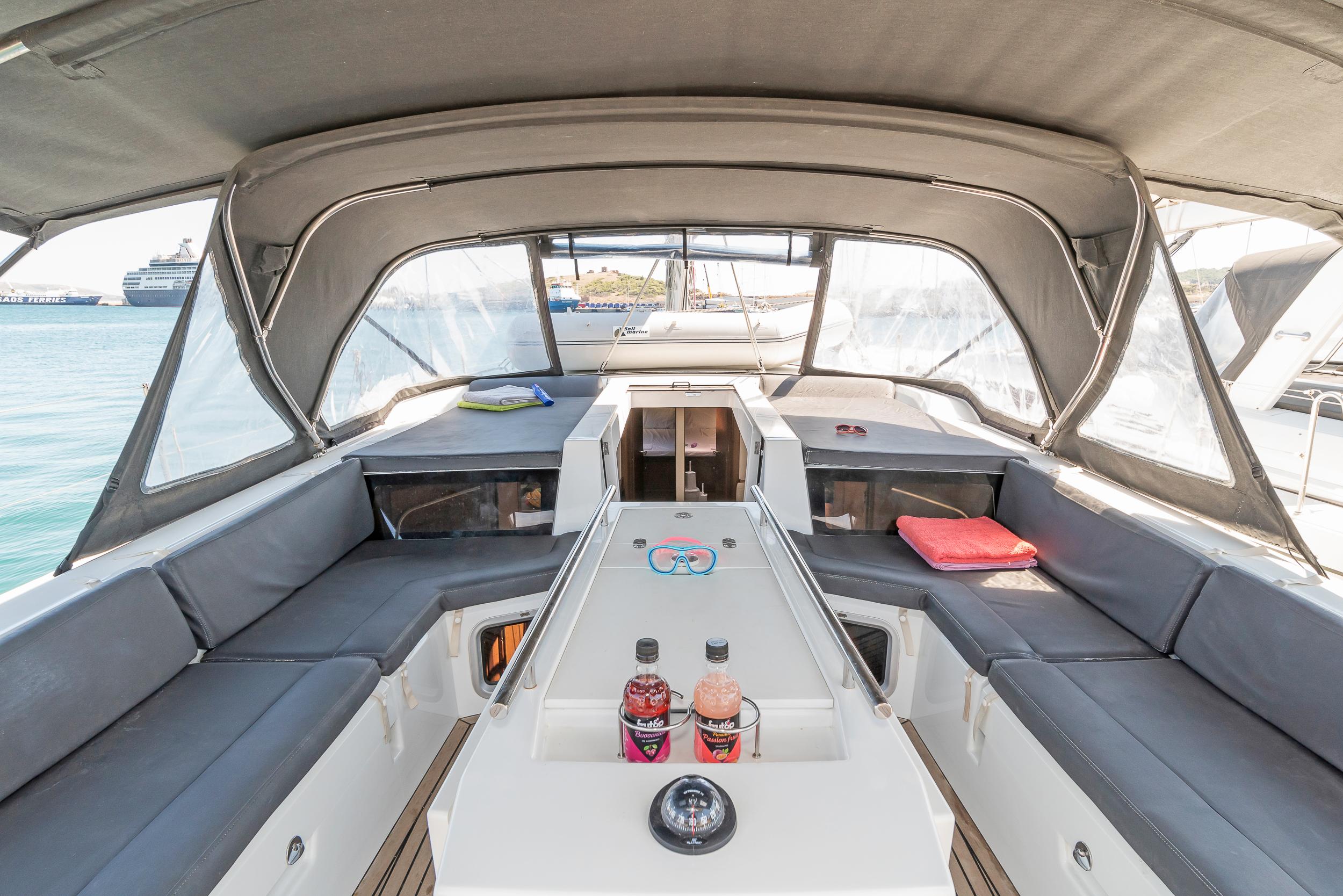 Oceanis 51.1 - 5 + 1 cab., picture 12