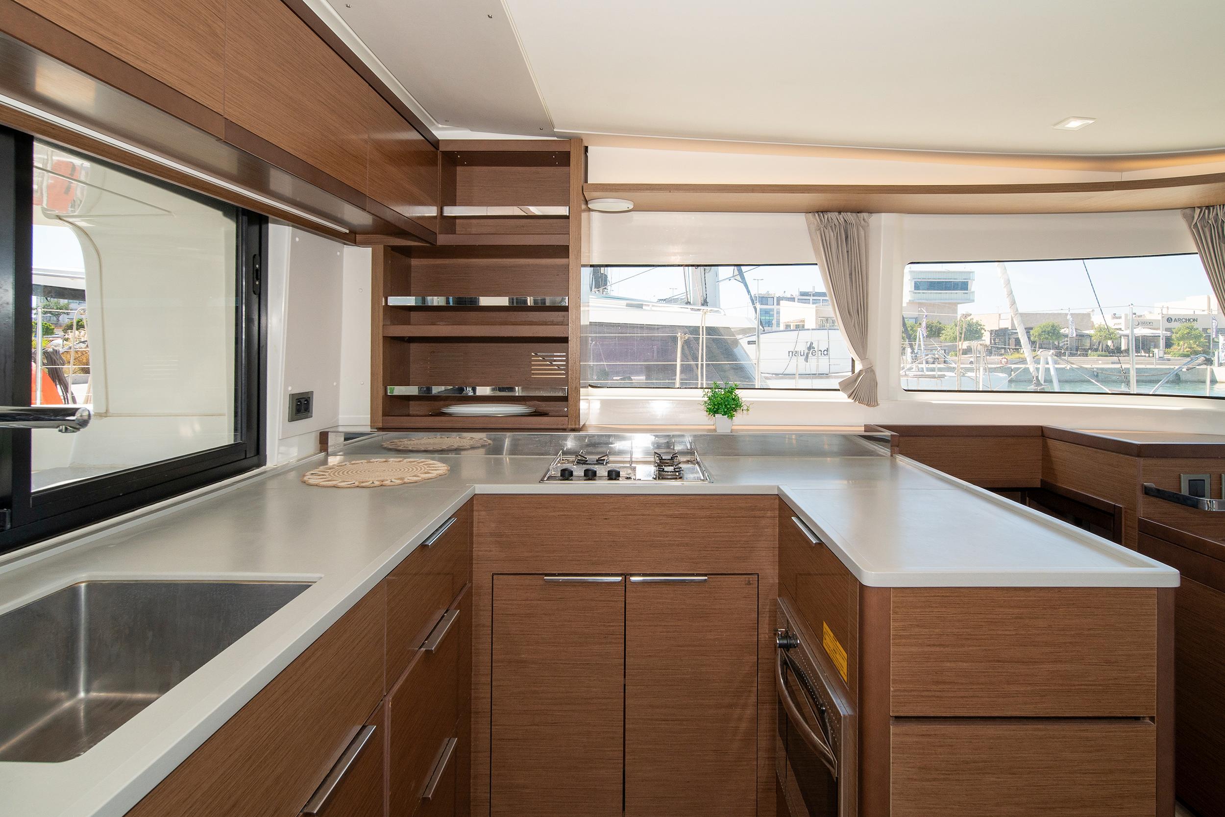 Lagoon 46 - 4 + 2 cab., picture 17