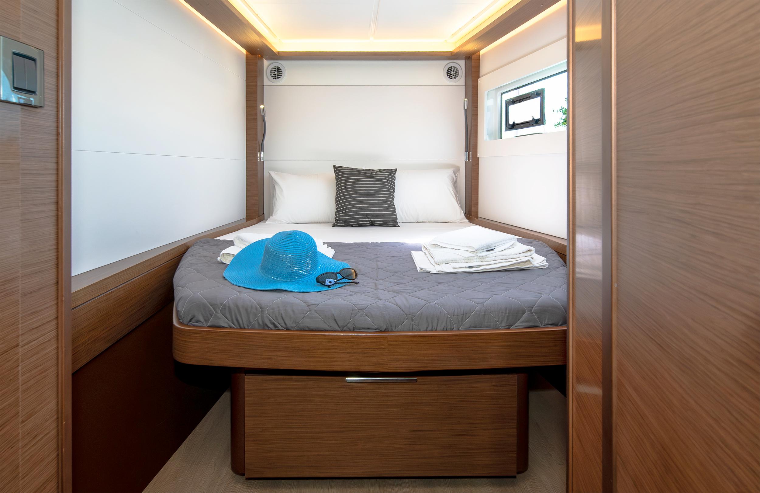 Lagoon 46 - 4 + 2 cab., picture 21