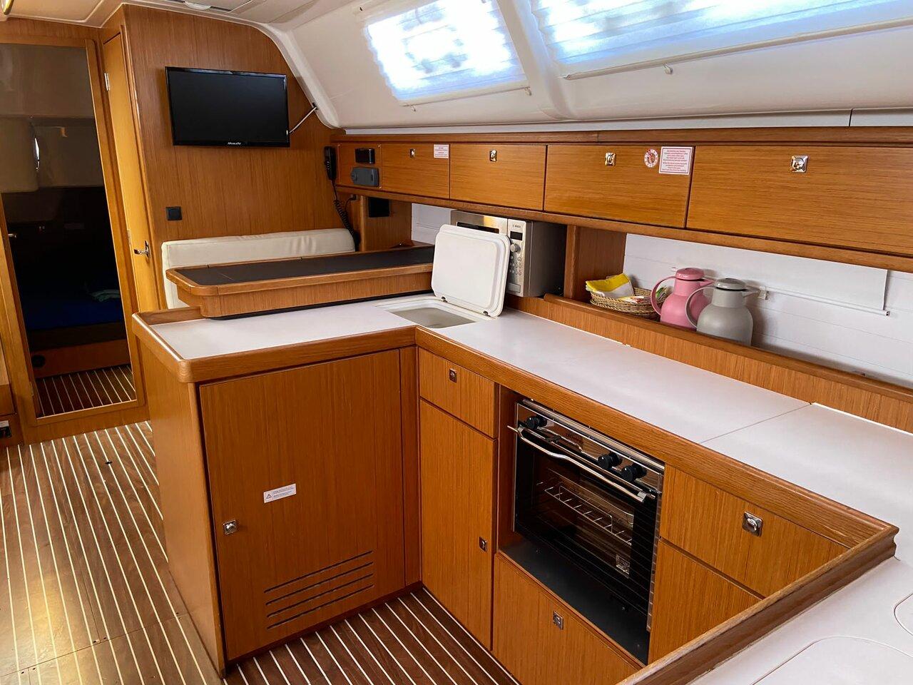 Bavaria Cruiser 51, picture 9