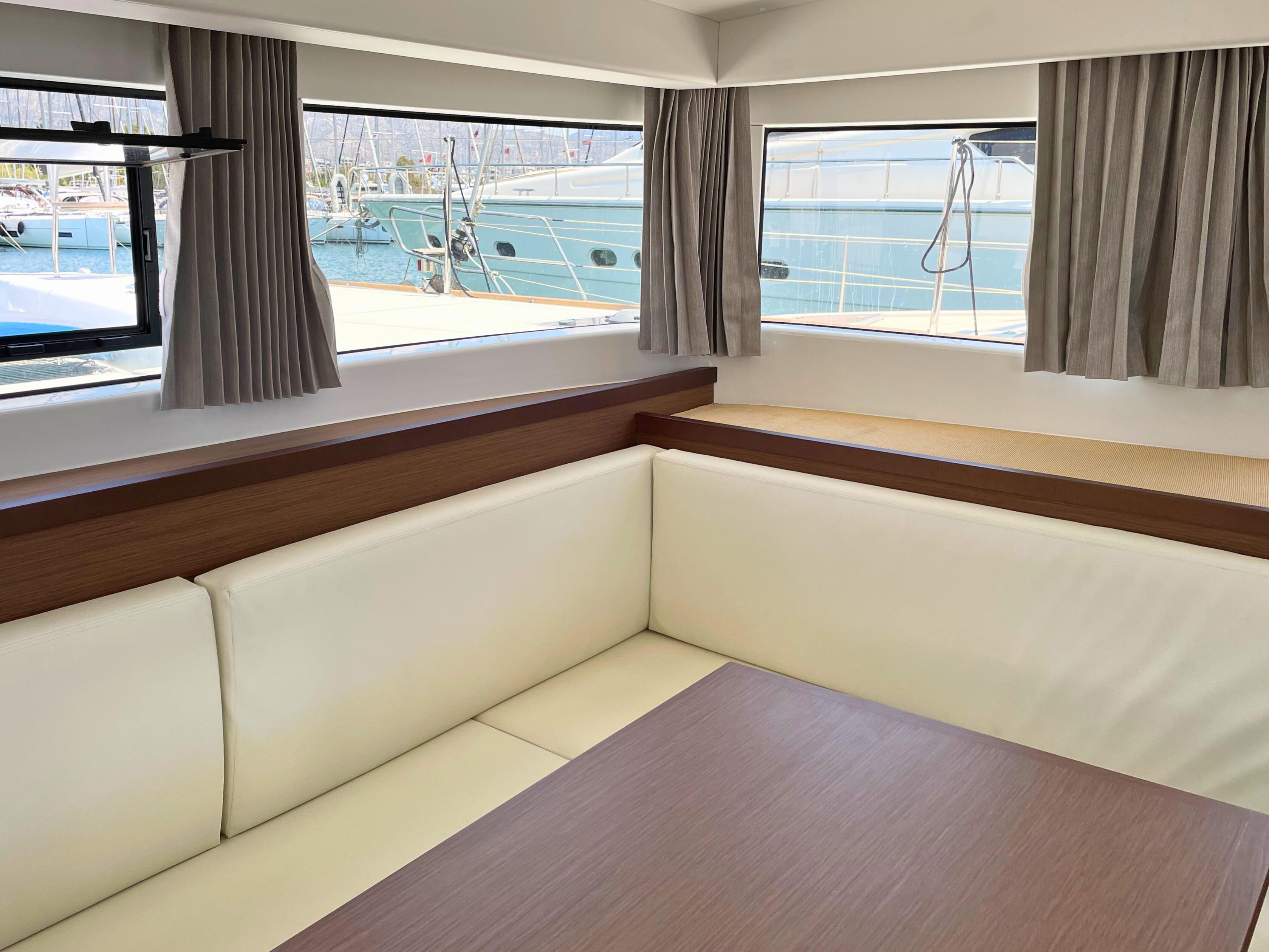 Lagoon 40 - 4 + 2 cab, picture 10