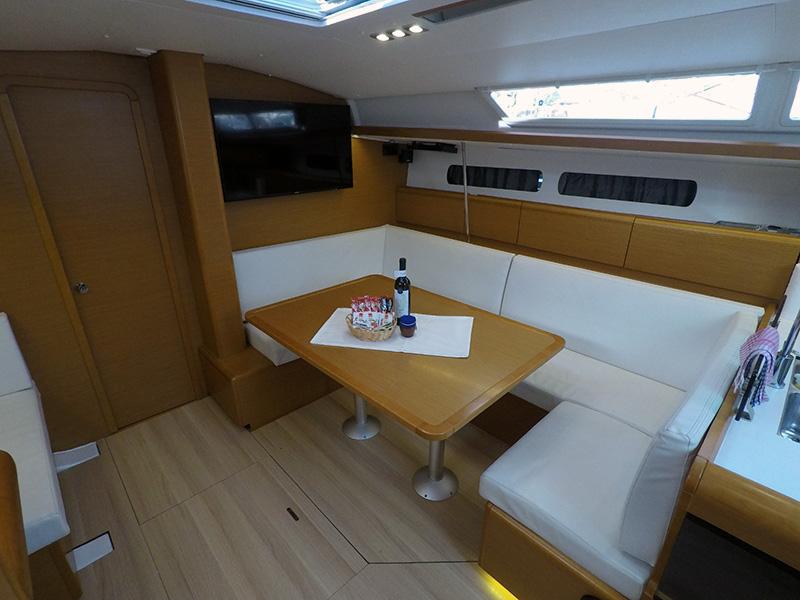 Sun Odyssey 449 - 3 cab., picture 6