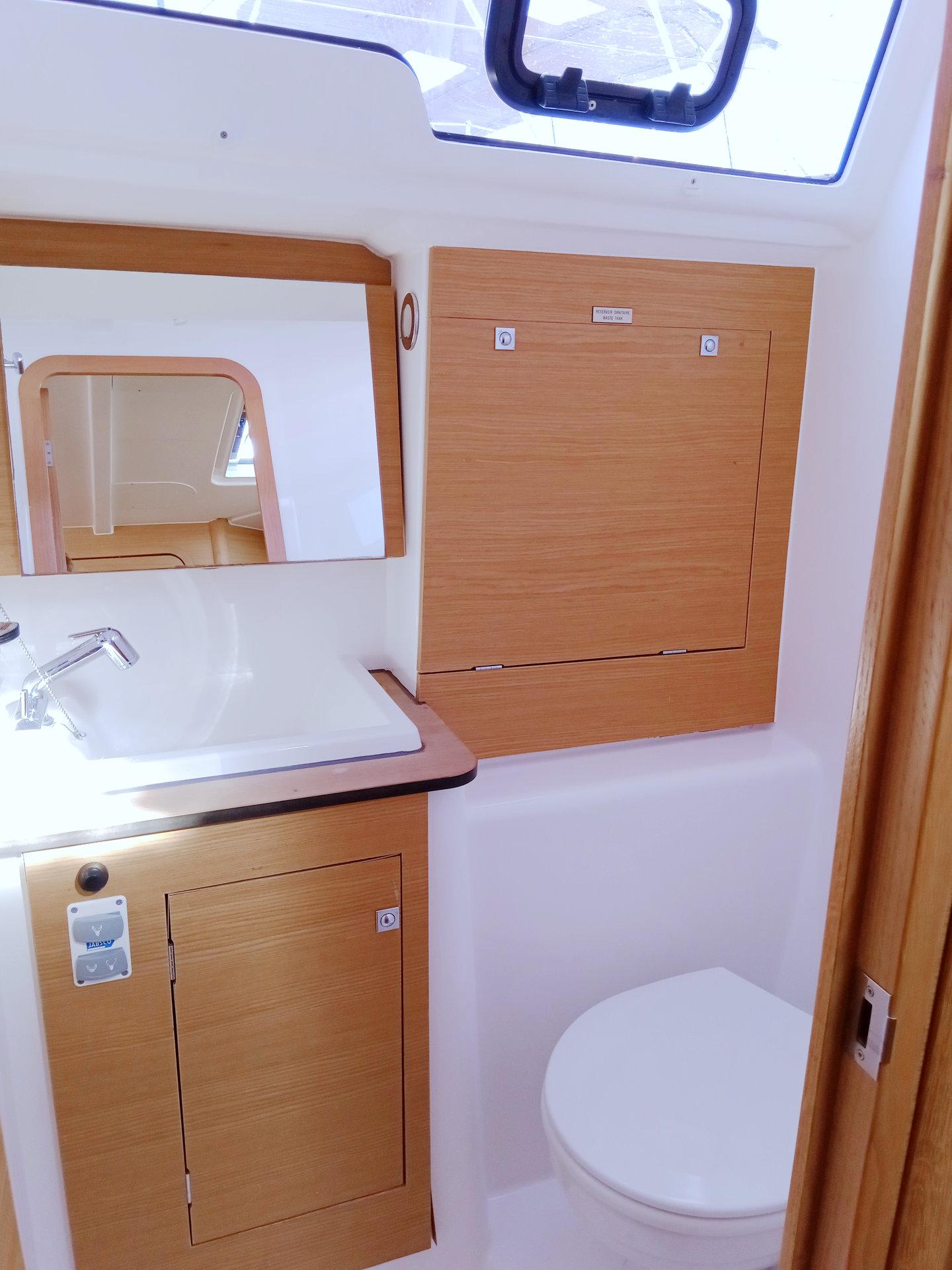 Dufour 382 GL, picture 22