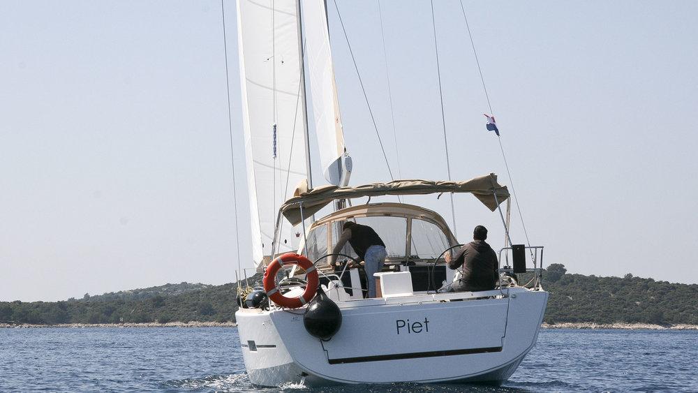 Dufour 412 GL, picture 5